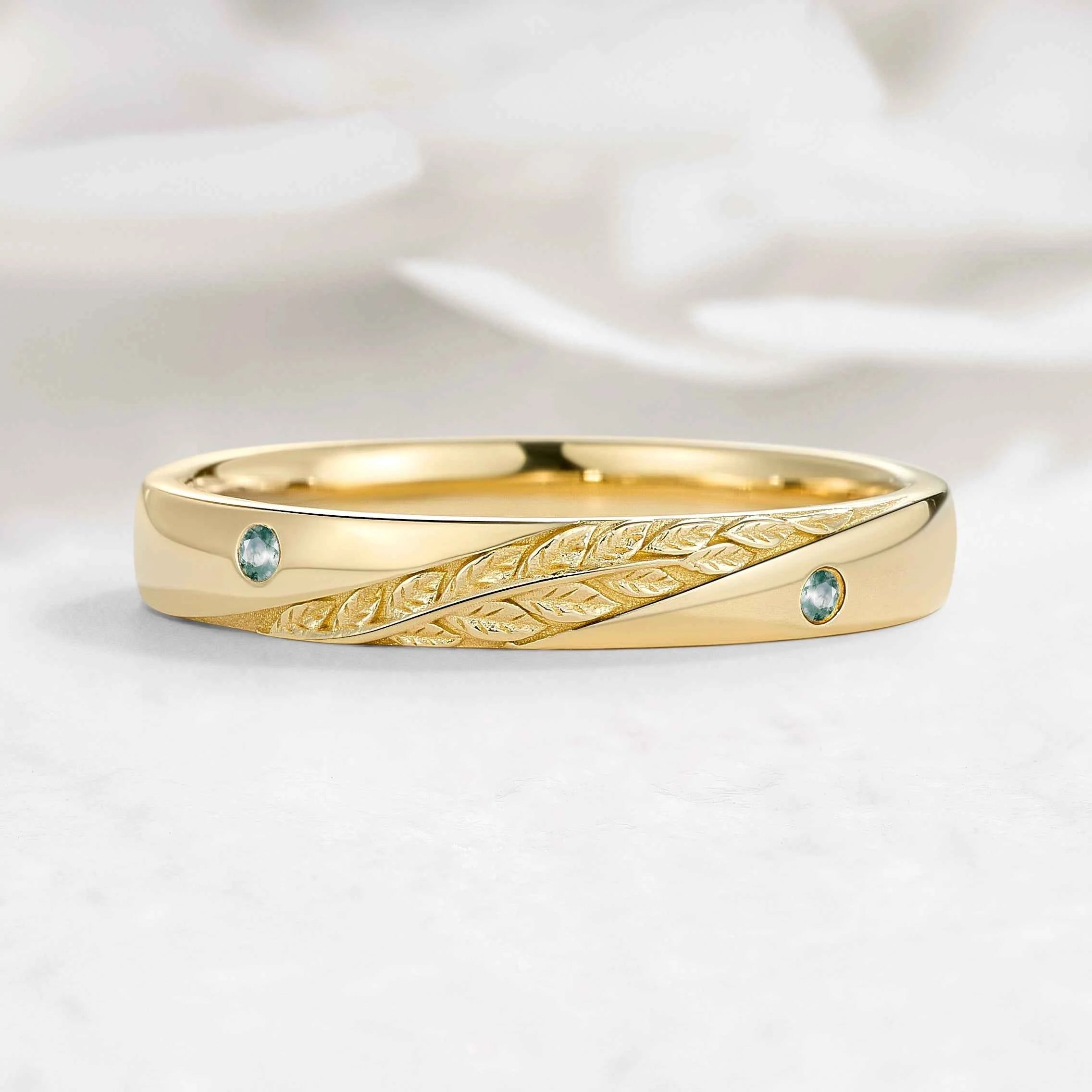 Nature-Inspired Leaf Texture Moss Agate Men's Wedding Band