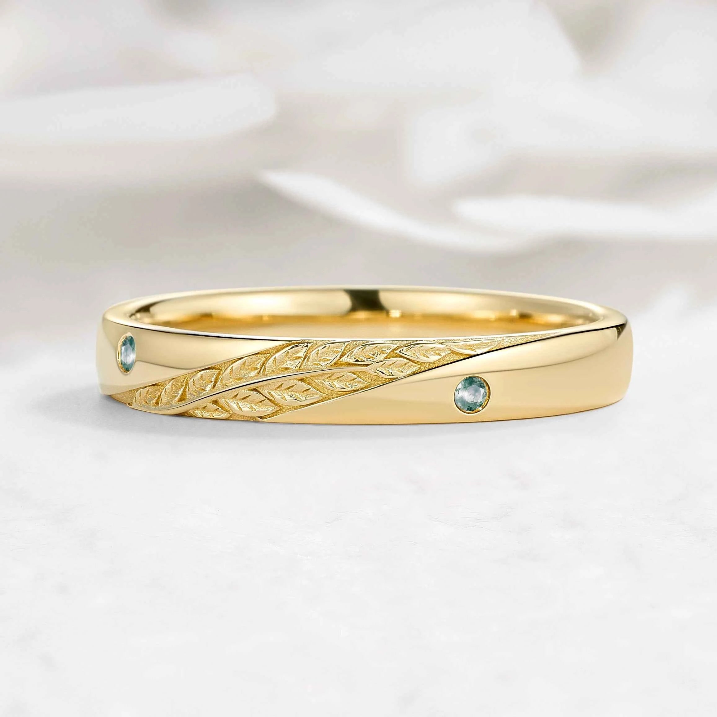 Nature-Inspired Leaf Texture Moss Agate Men's Wedding Band
