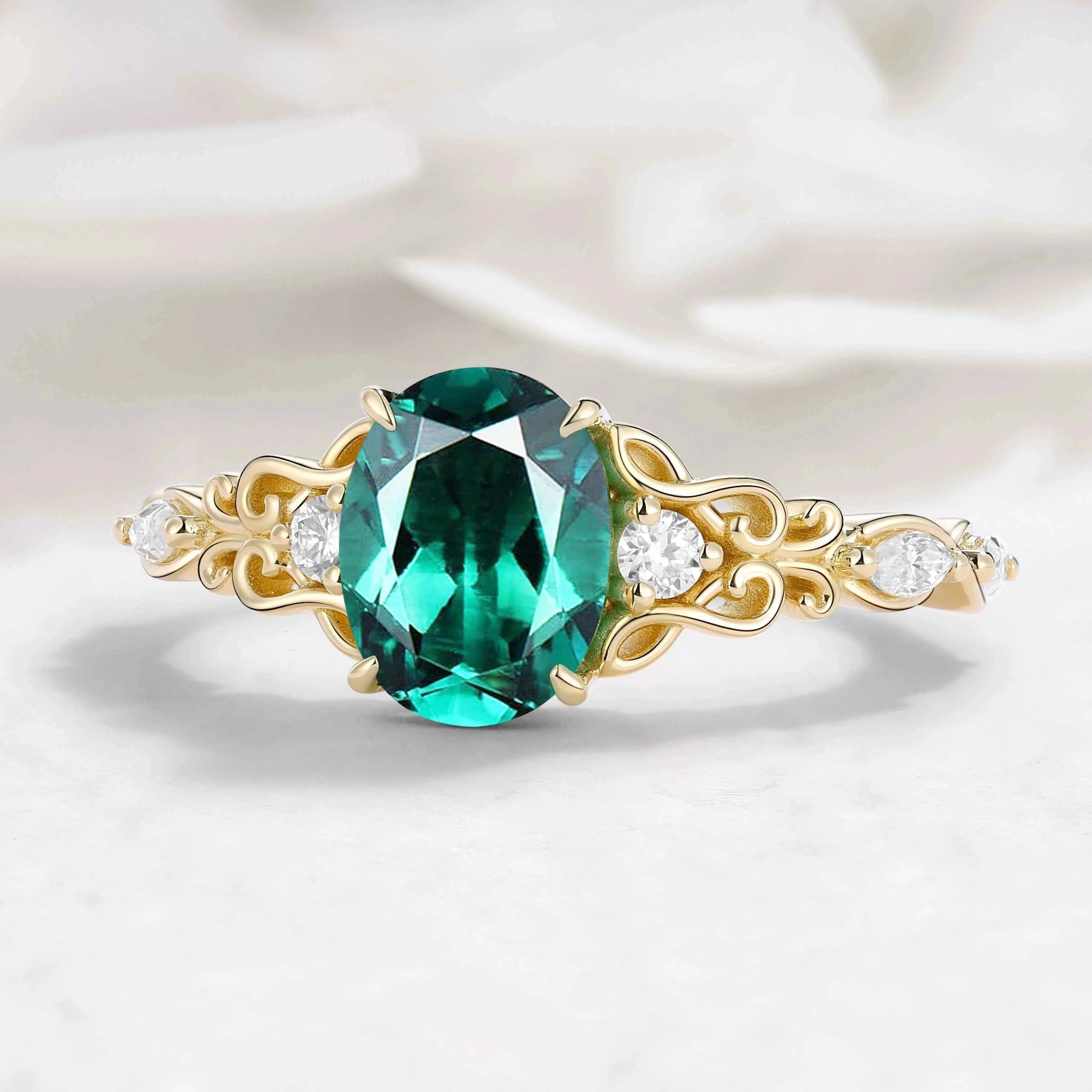 Oval Cut Musical Note Emerald Engagement Ring - Melody Ring Set