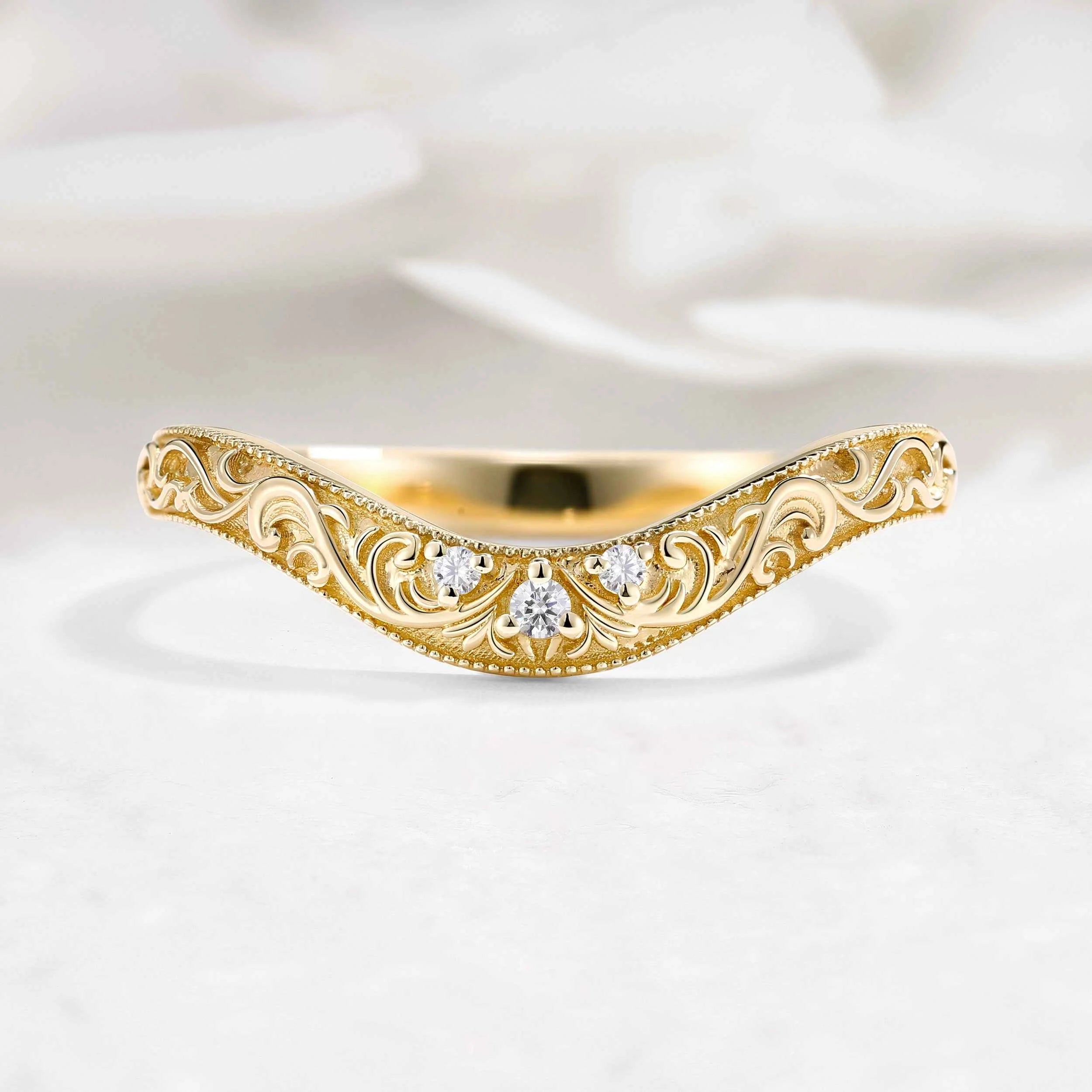 Vintage V-Shaped Ornate Filigree Wedding Band – Sculpted Vine & Milgrain Ring