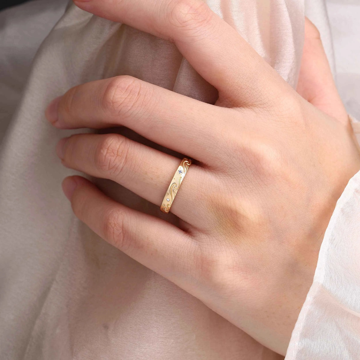 Ocean Waves & Stars Unisex Wedding Band Couple Ring