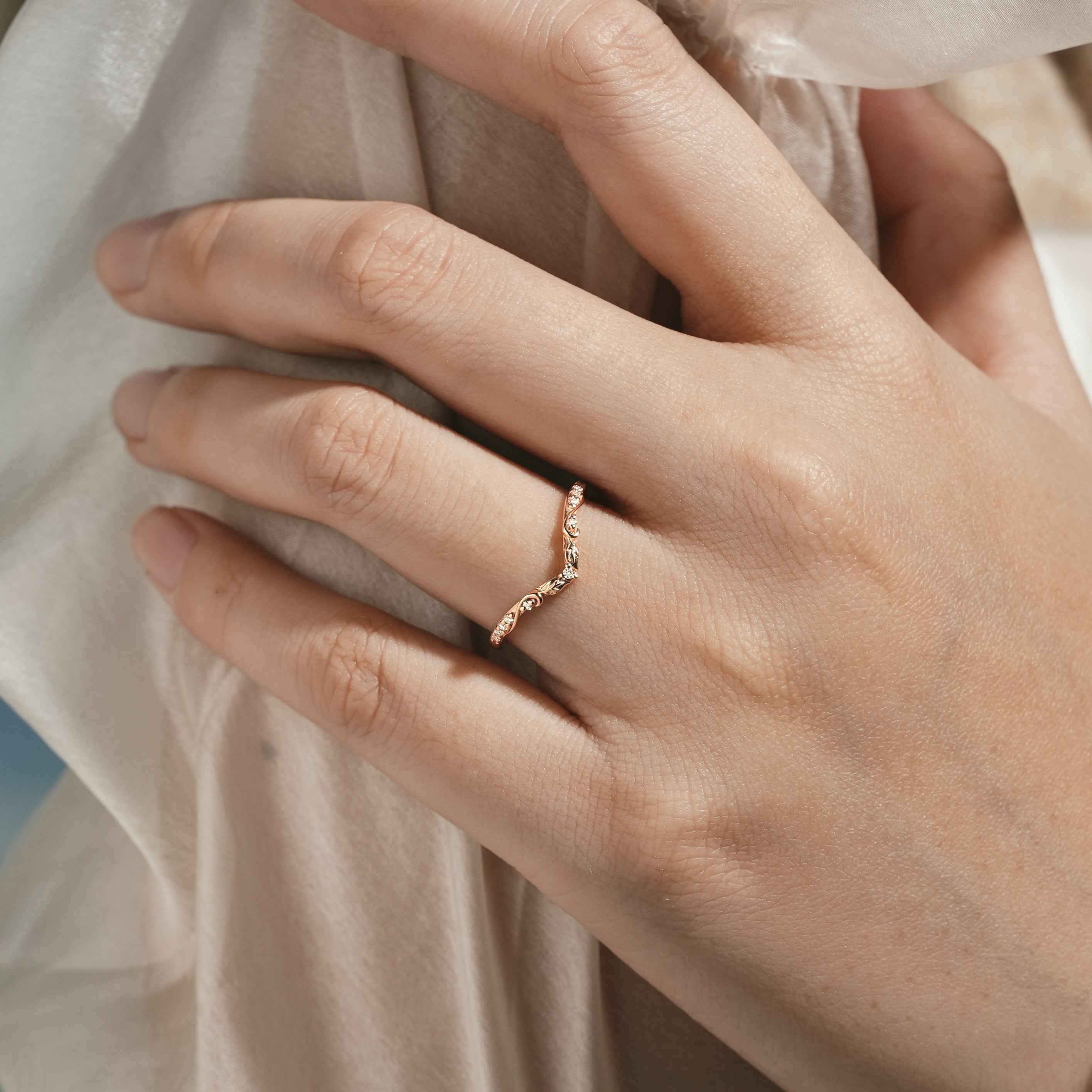 Nature Inspired V Shaped Lab-grown Diamond Wedding Band