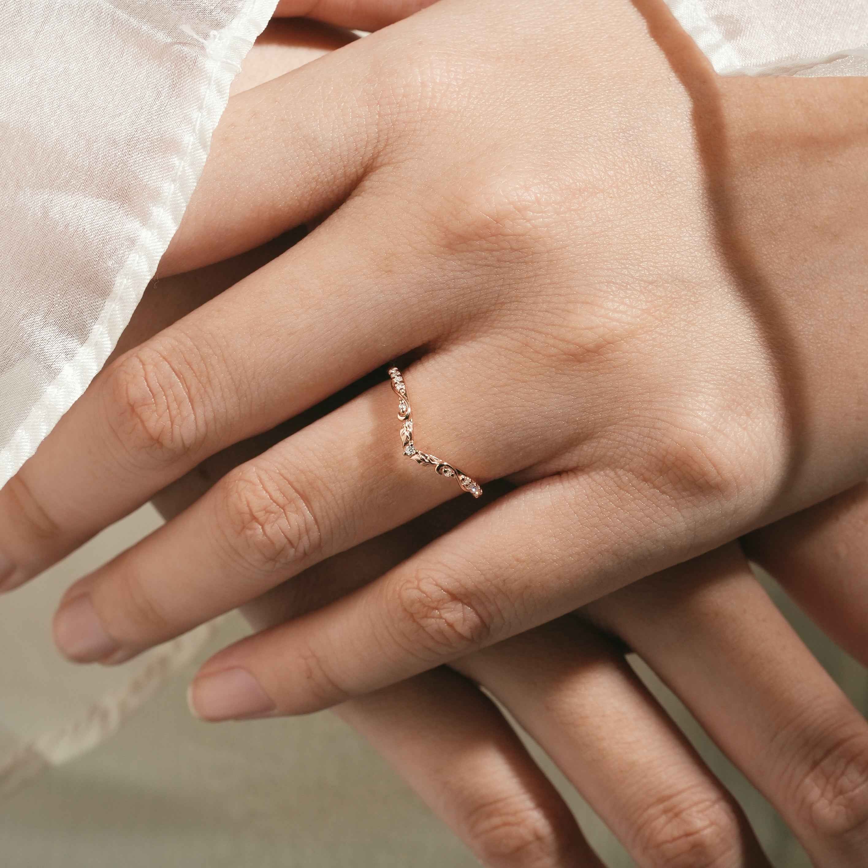 Nature Inspired V Shaped Lab-grown Diamond Wedding Band