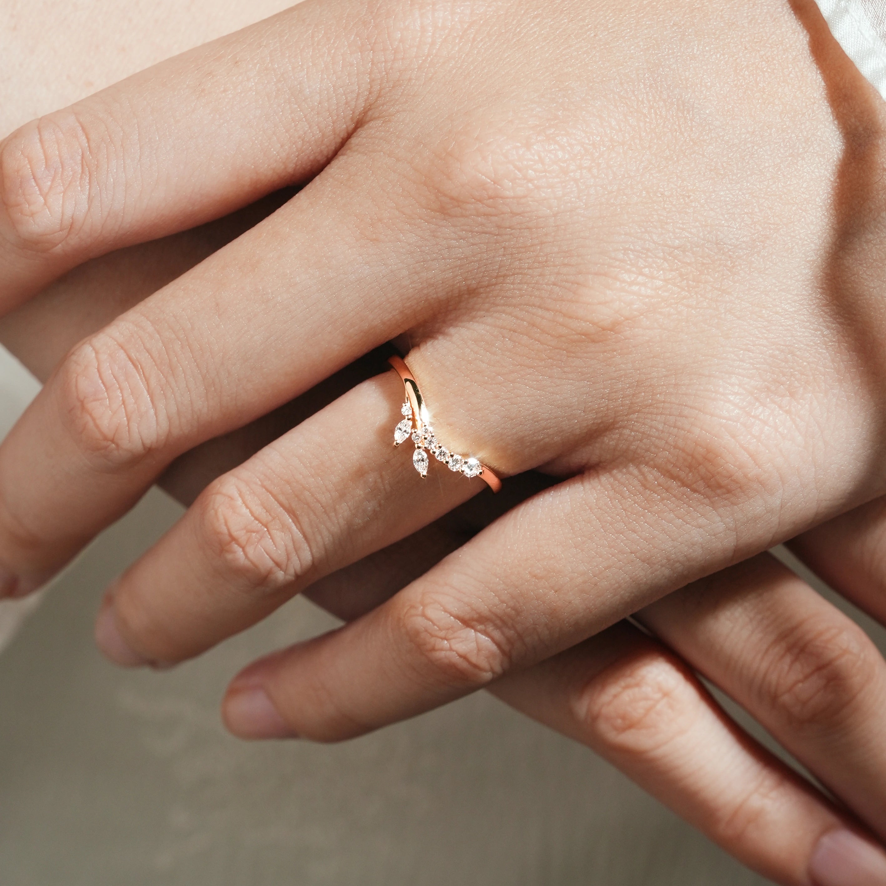 Moissanite Curved Stackable Wedding Band - Lahela Jewelry