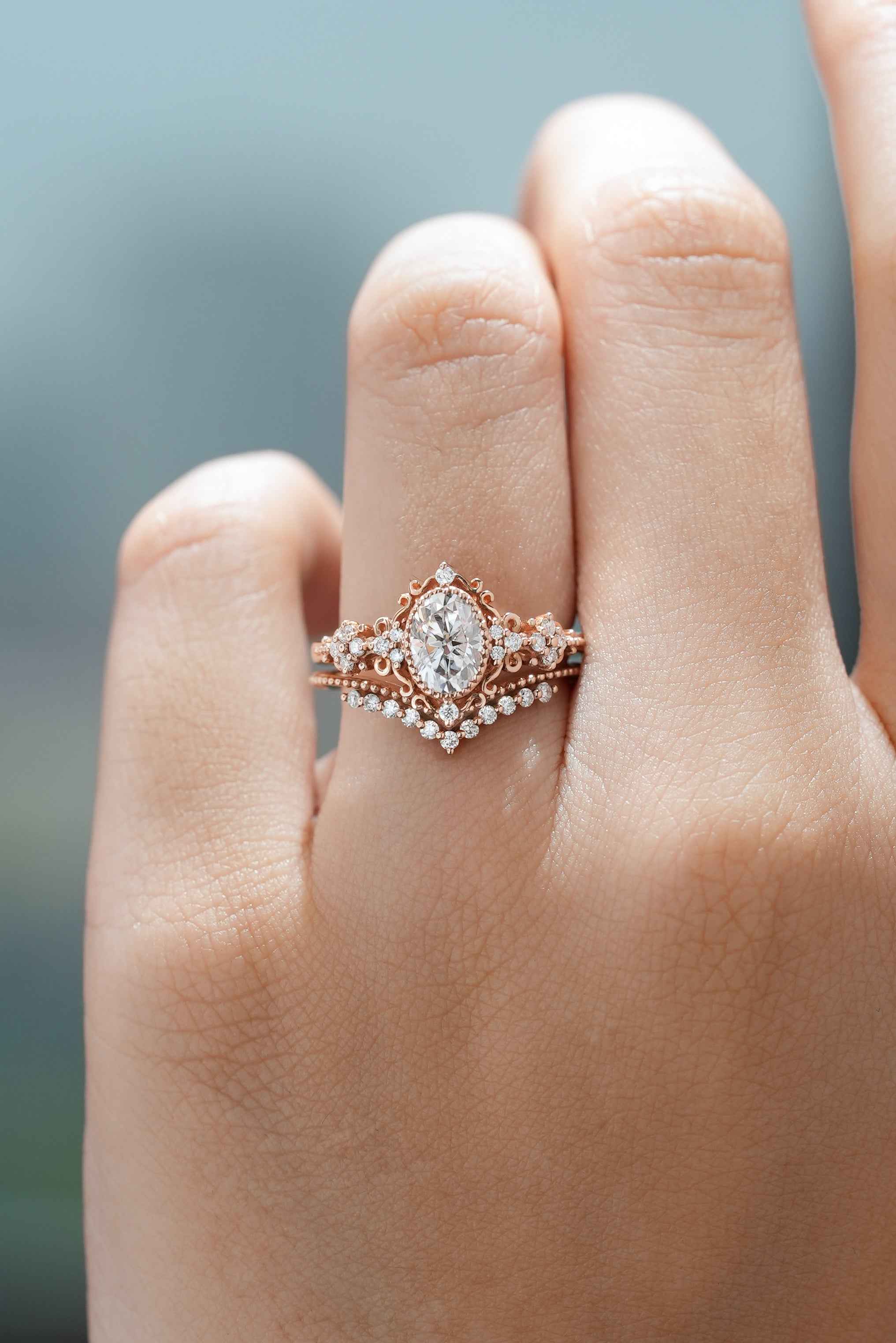 Signature Vintage Oval Cut Moissanite Engagement Bridal Set Rings