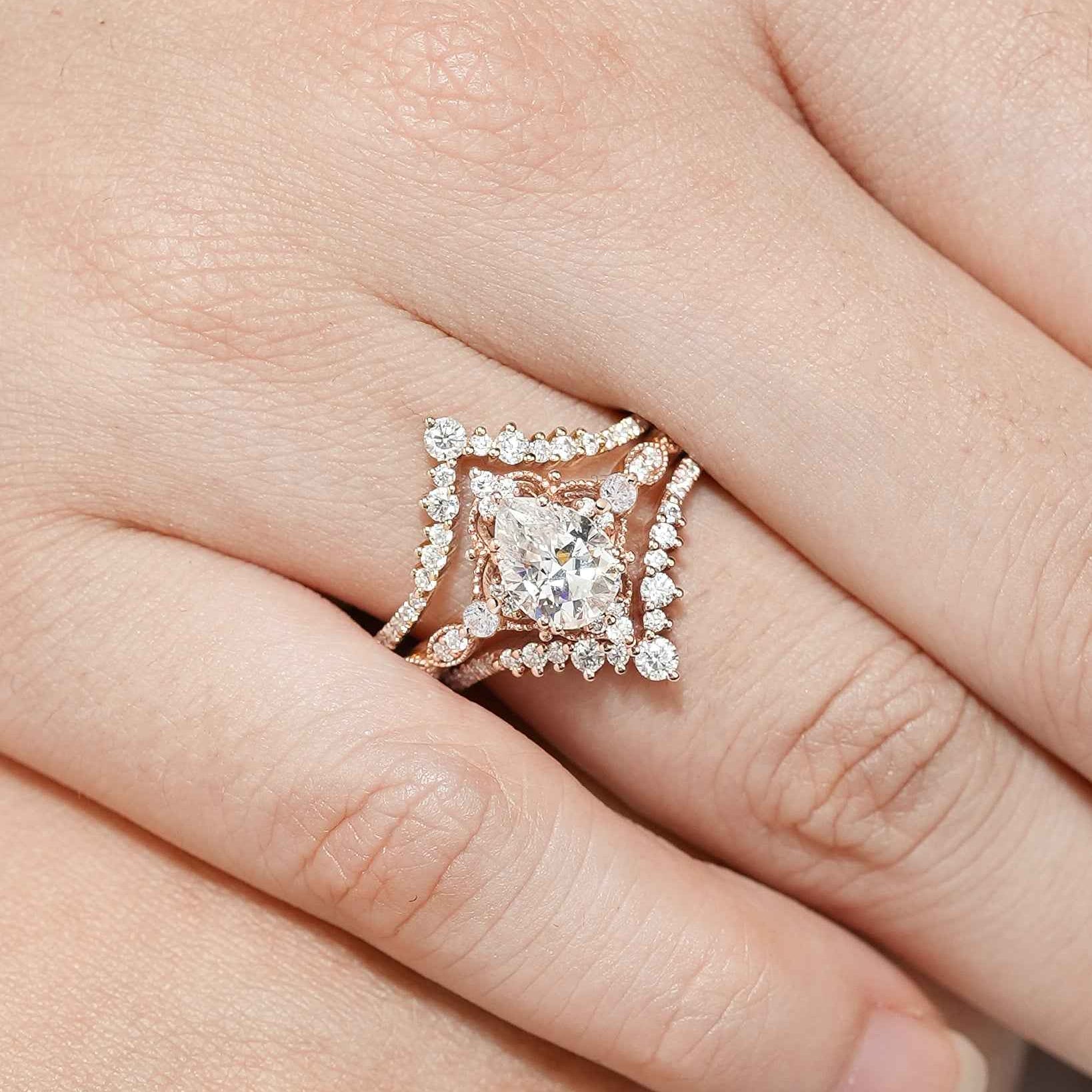 Vintage Pear Shaped Moissanite Engagement Ring Sets 3pcs