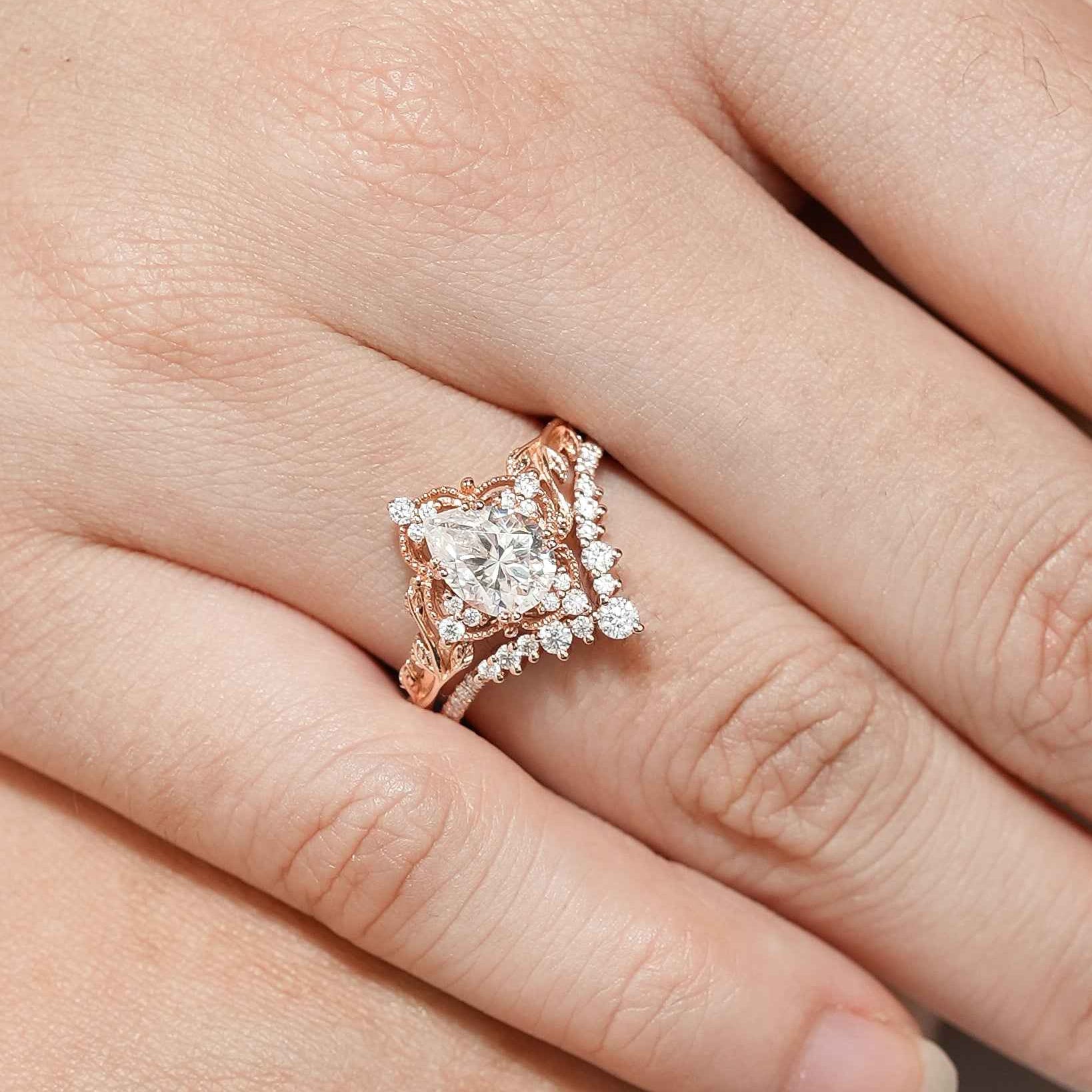 Nature Inspired Leafy Moissanite Engagement Ring Set V Shaped Curved Wedding Band