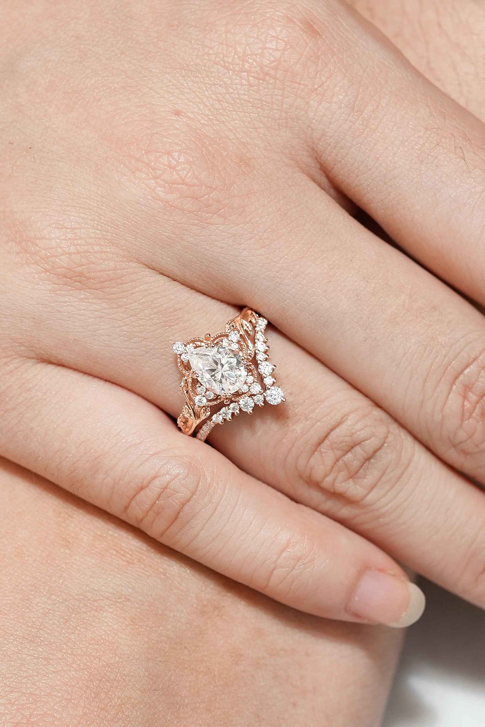 Nature Inspired Leafy Moissanite Engagement Ring Set V Shaped Curved Wedding Band