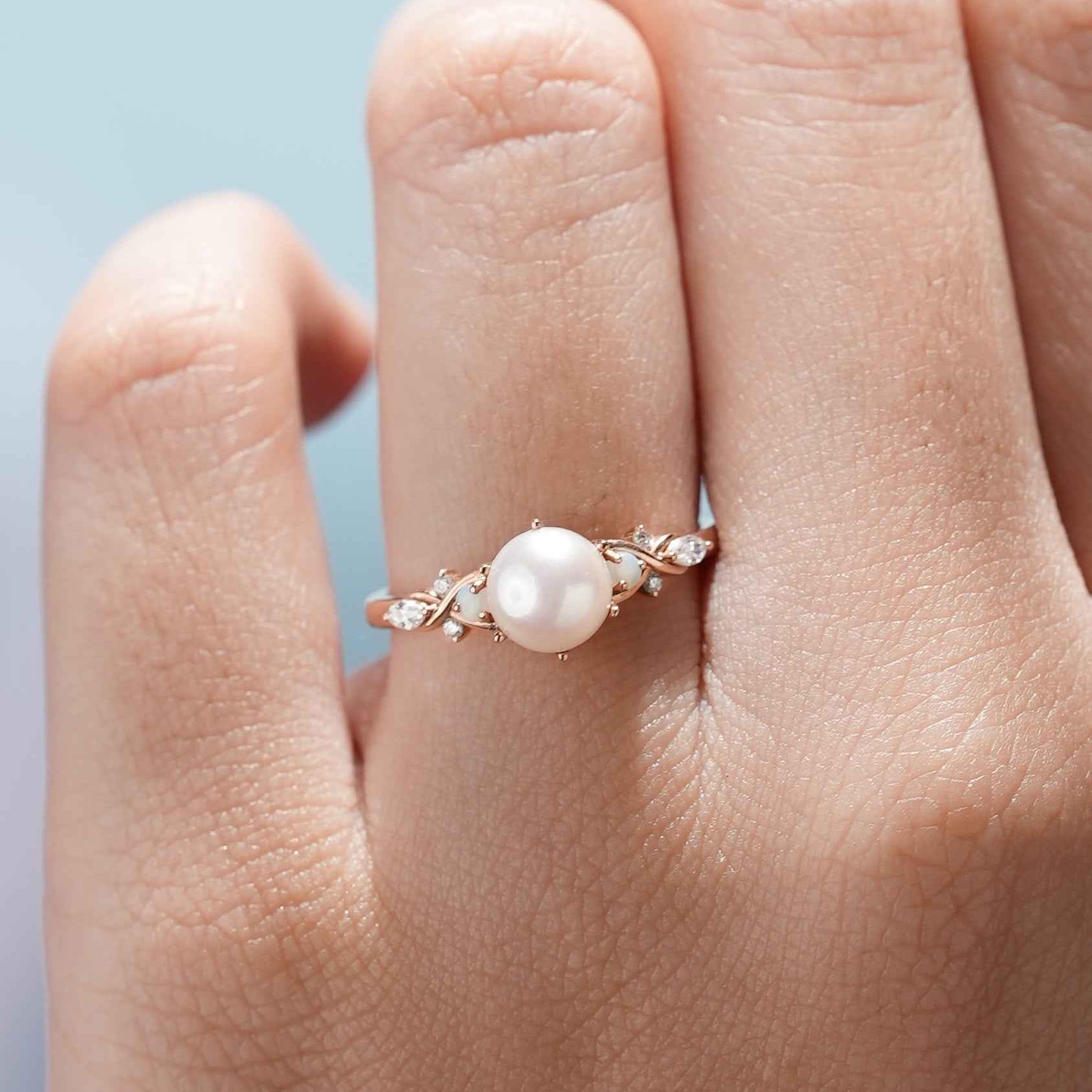 Unique Design Round Pearl Engagement Ring Rose Gold Ring