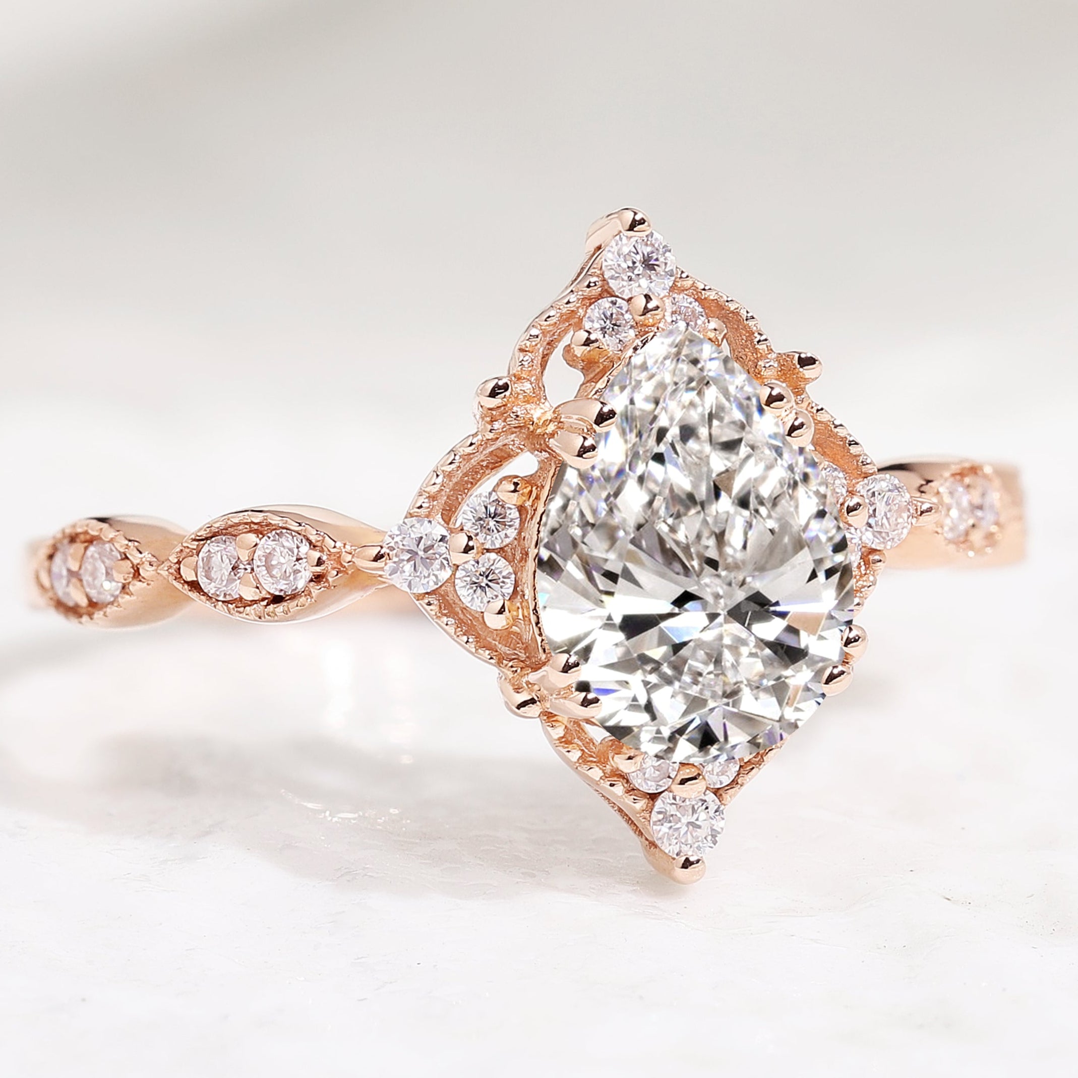 1ct Pear Cut Lab Grown Diamond Engagement Ring - Lahela Jewelry