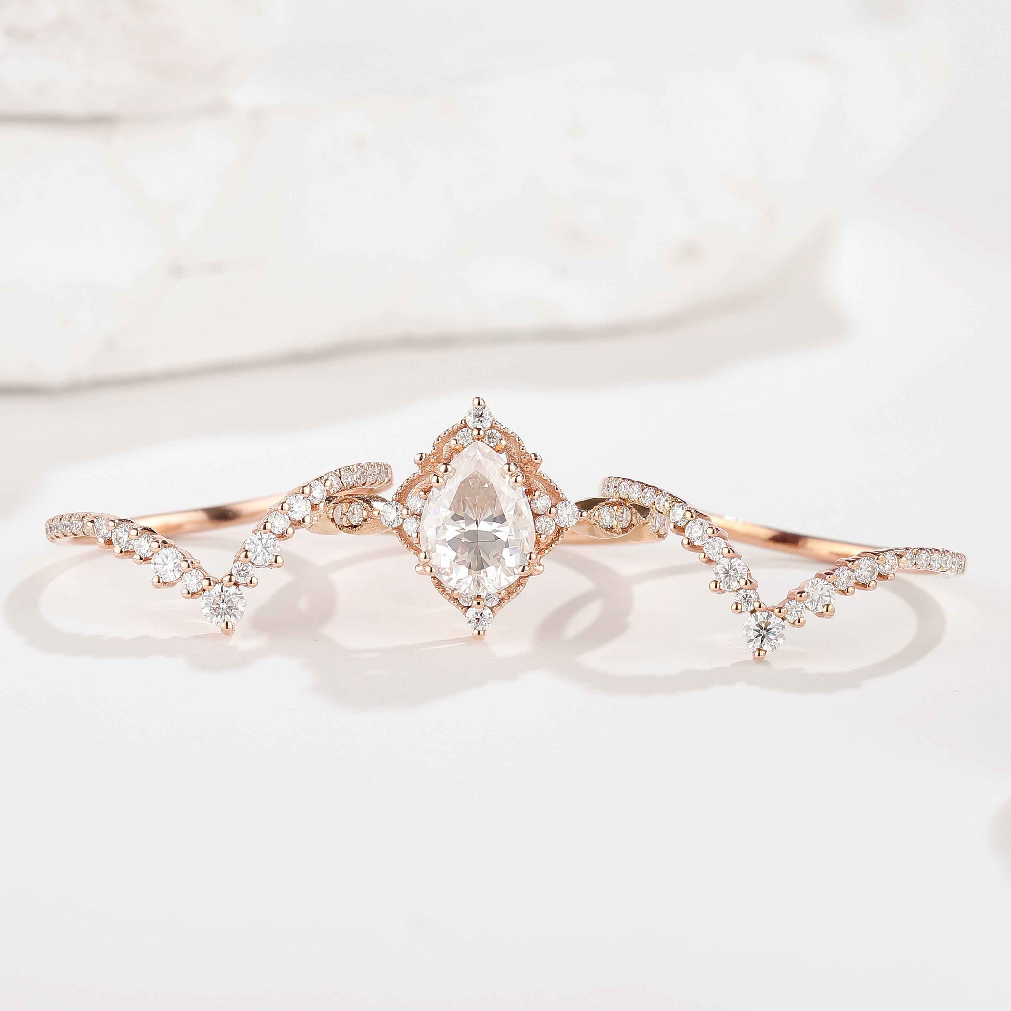Vintage Pear Shaped Moissanite Engagement Ring Sets 3pcs