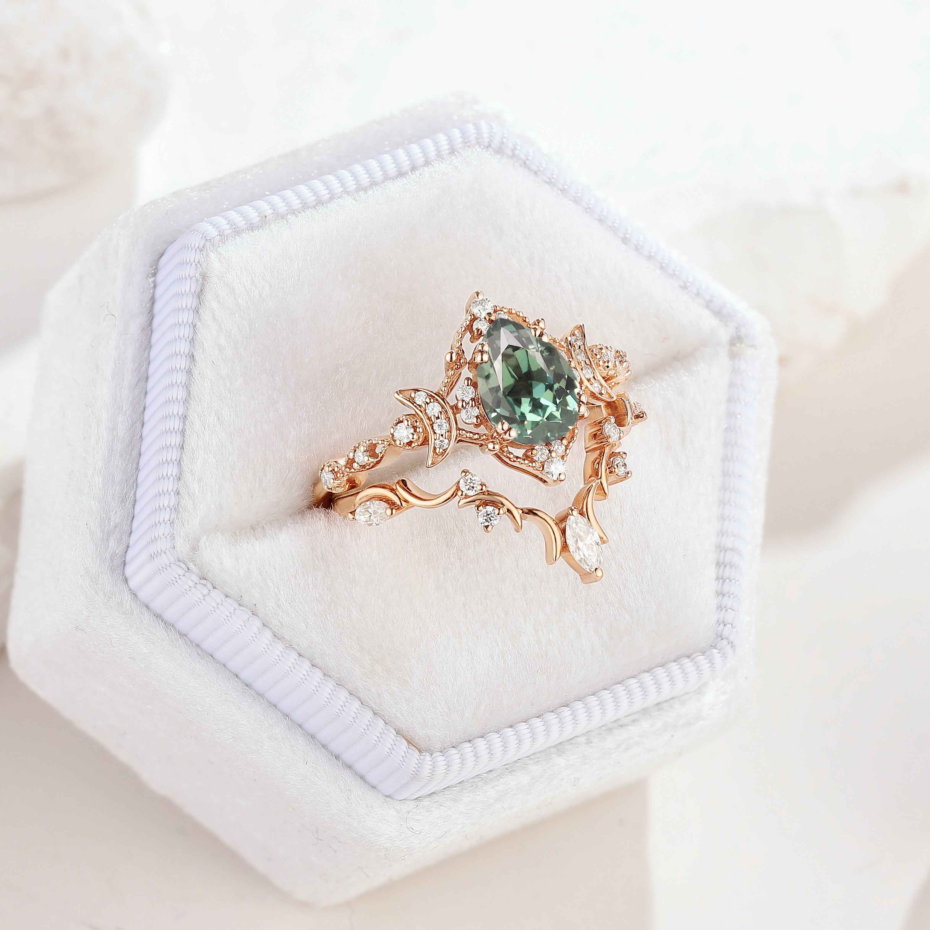 Unique Design Moon Ring Pear Cut Lab Green Sapphire Engagement Ring Sets 2pcs