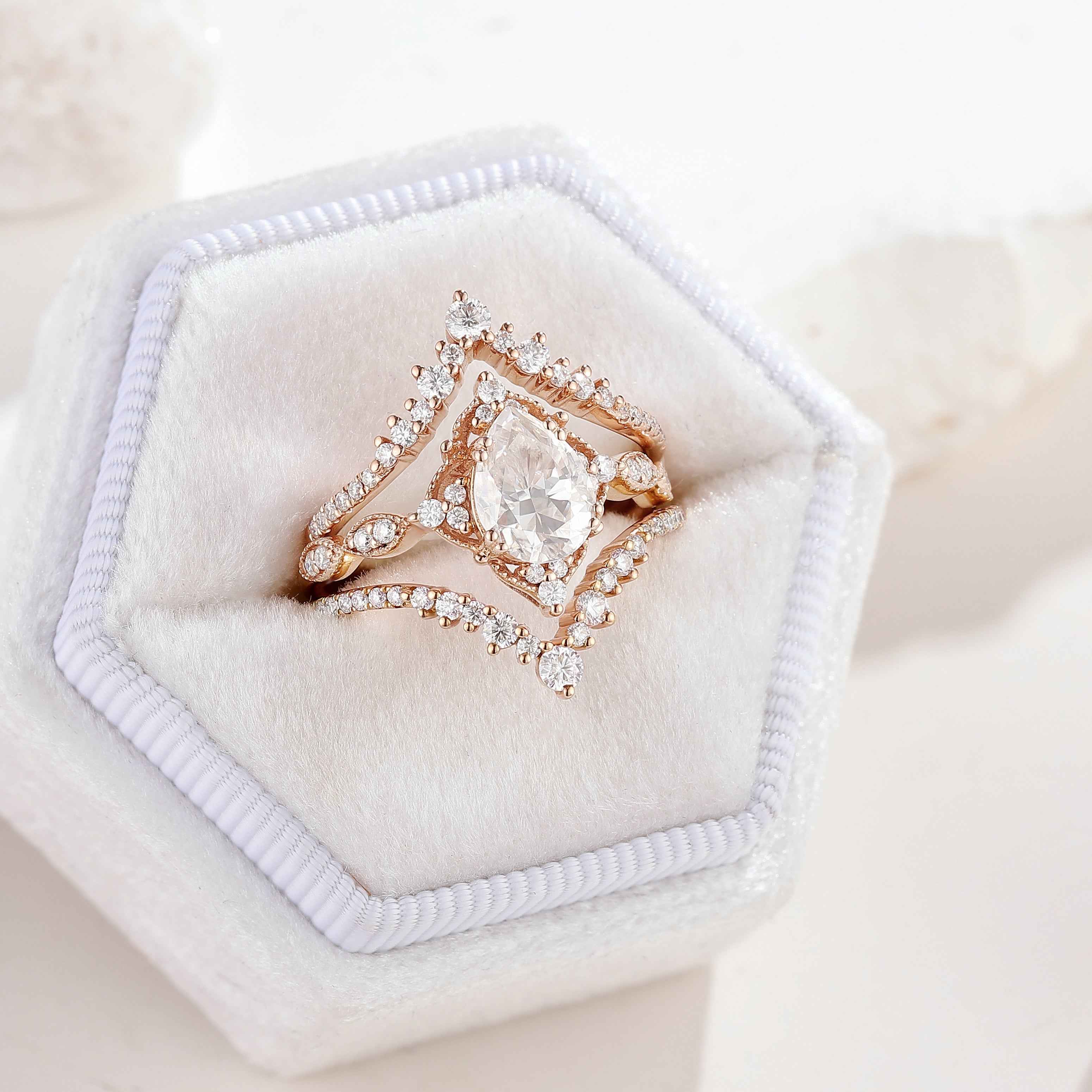 Vintage Pear Shaped Moissanite Engagement Ring Sets 3pcs