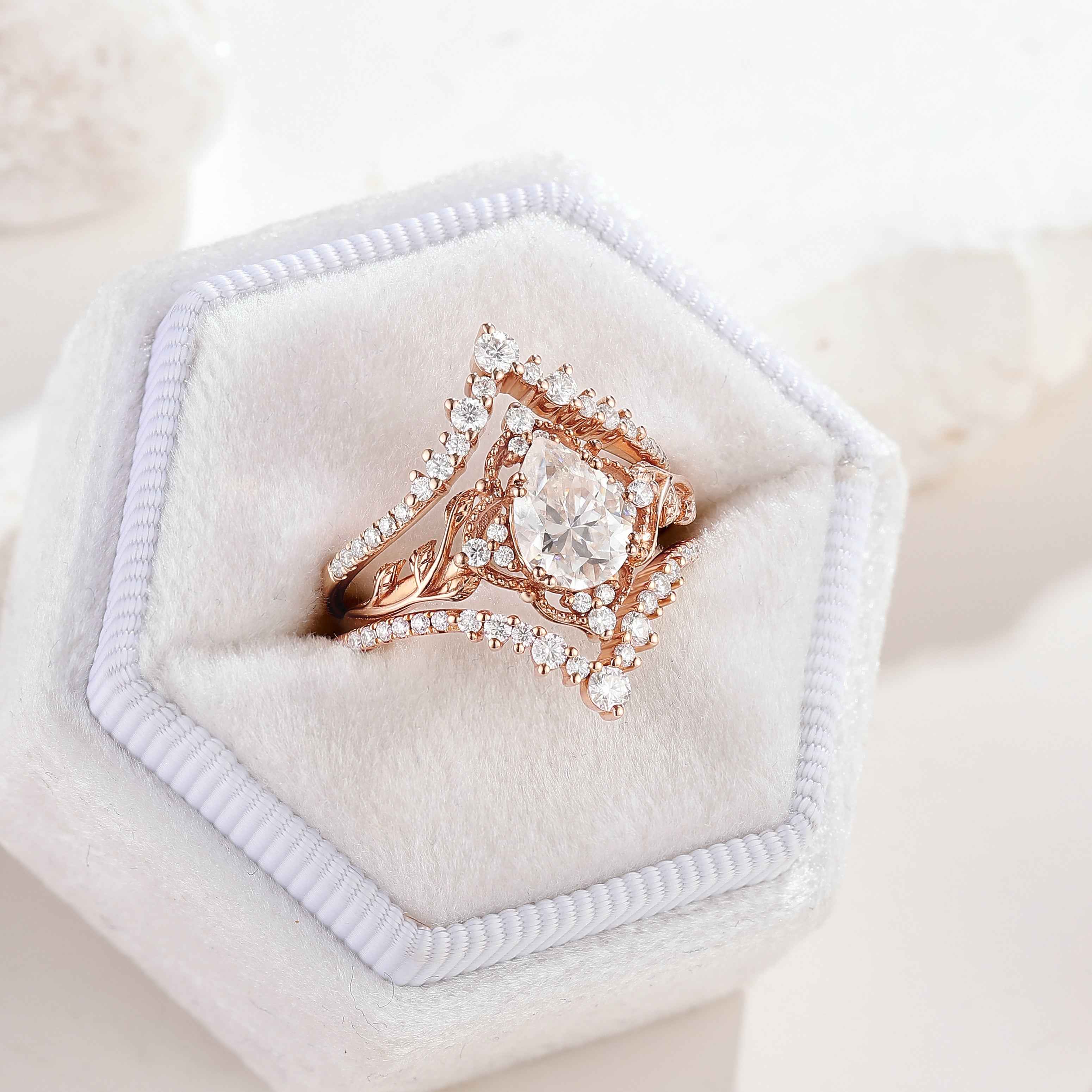 Nature Inspired Leaf Pear Cut Engagement Ring Set 3pcs