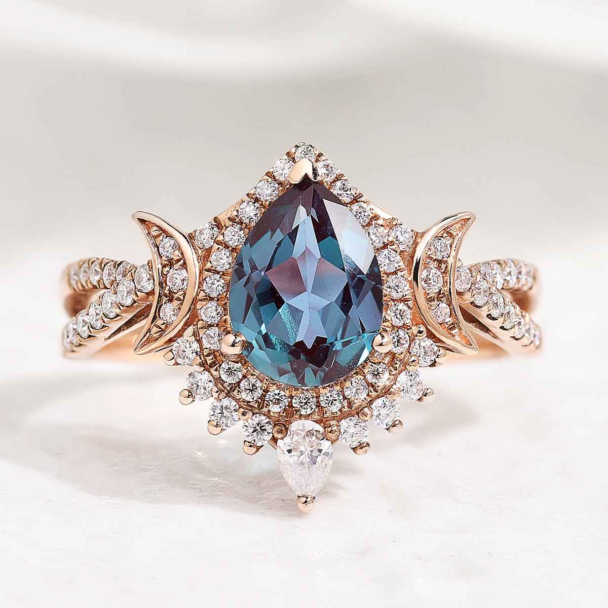 Unique Design Moissanite Wedding Ring Pear Shaped Alexandrite Engagement Ring