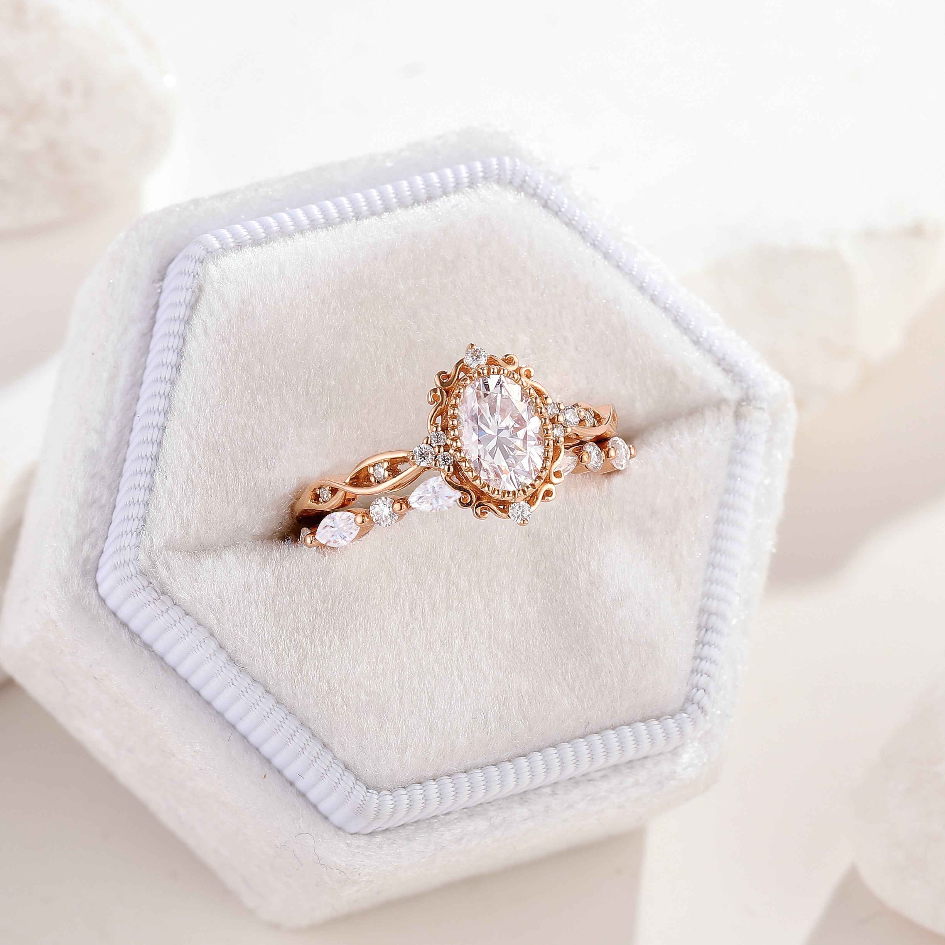 Signature Vintage Oval Shaped Moissanite Engagement Ring Set 2pcs