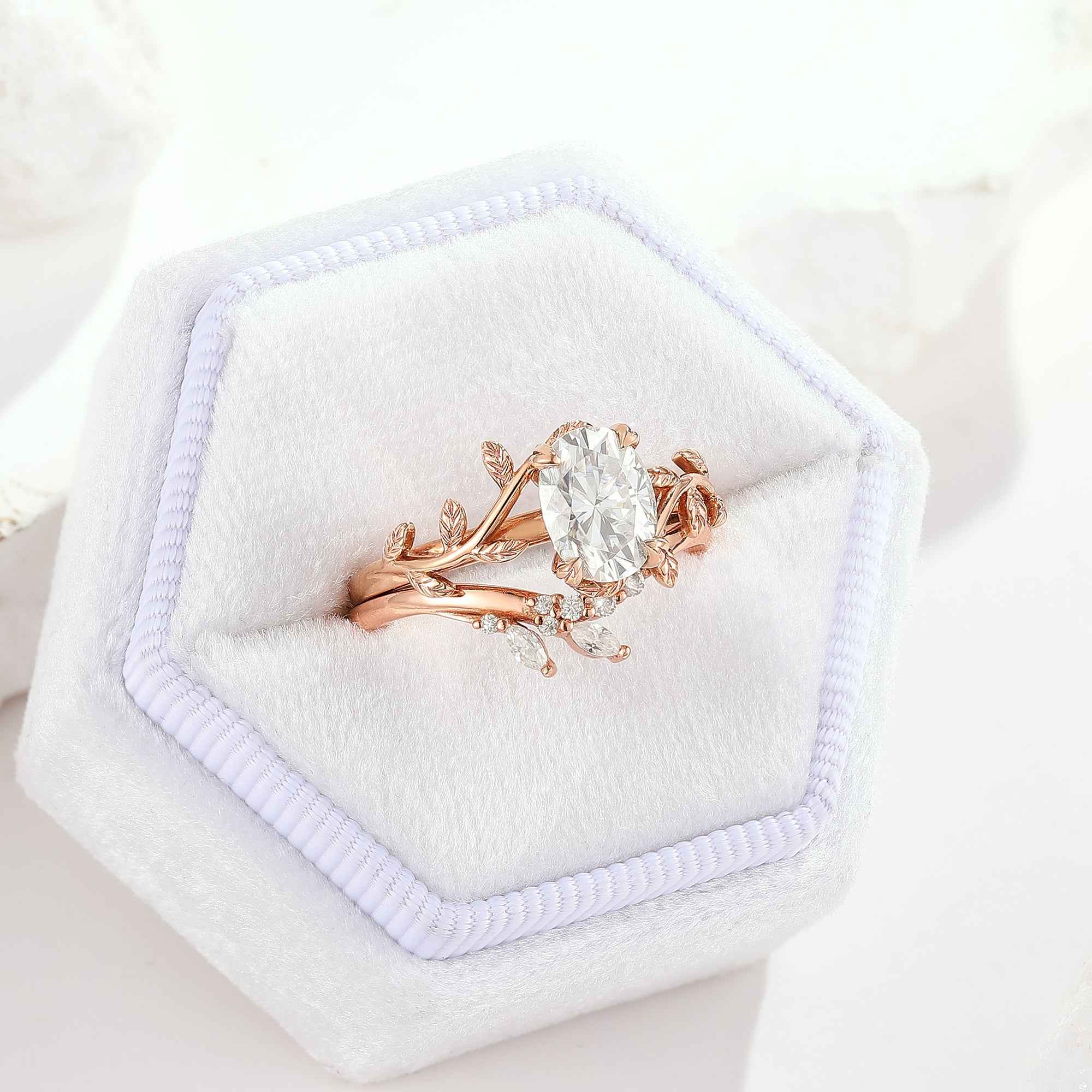 Nature Inspired Leafy Vine Moissanite Engagement Ring Set 2pcs