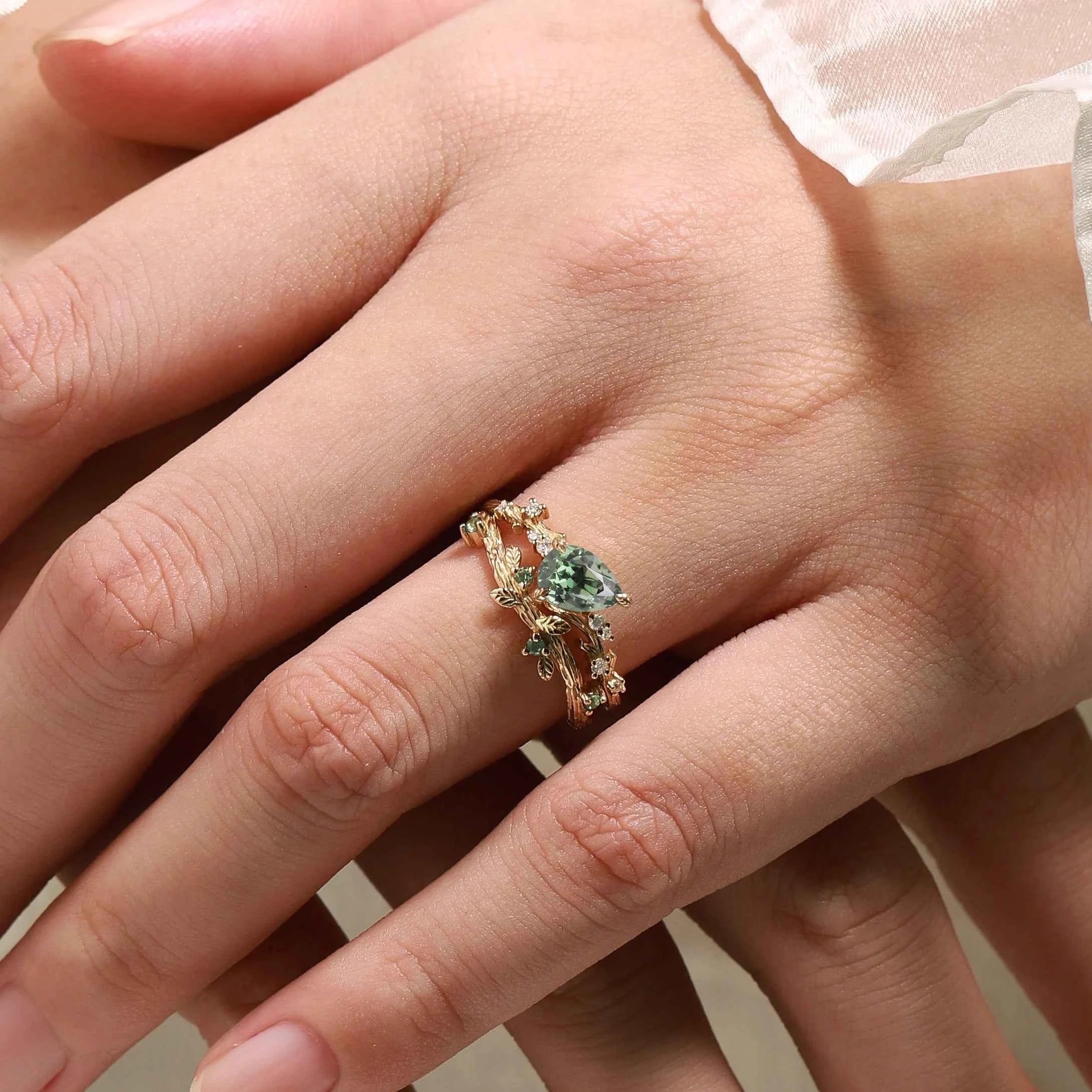 Nature-Inspired Sapphire Bridal Set – Pear Cut Sapphire Engagement Ring & Curved Green Sapphire Wedding Band 2Pcs Set