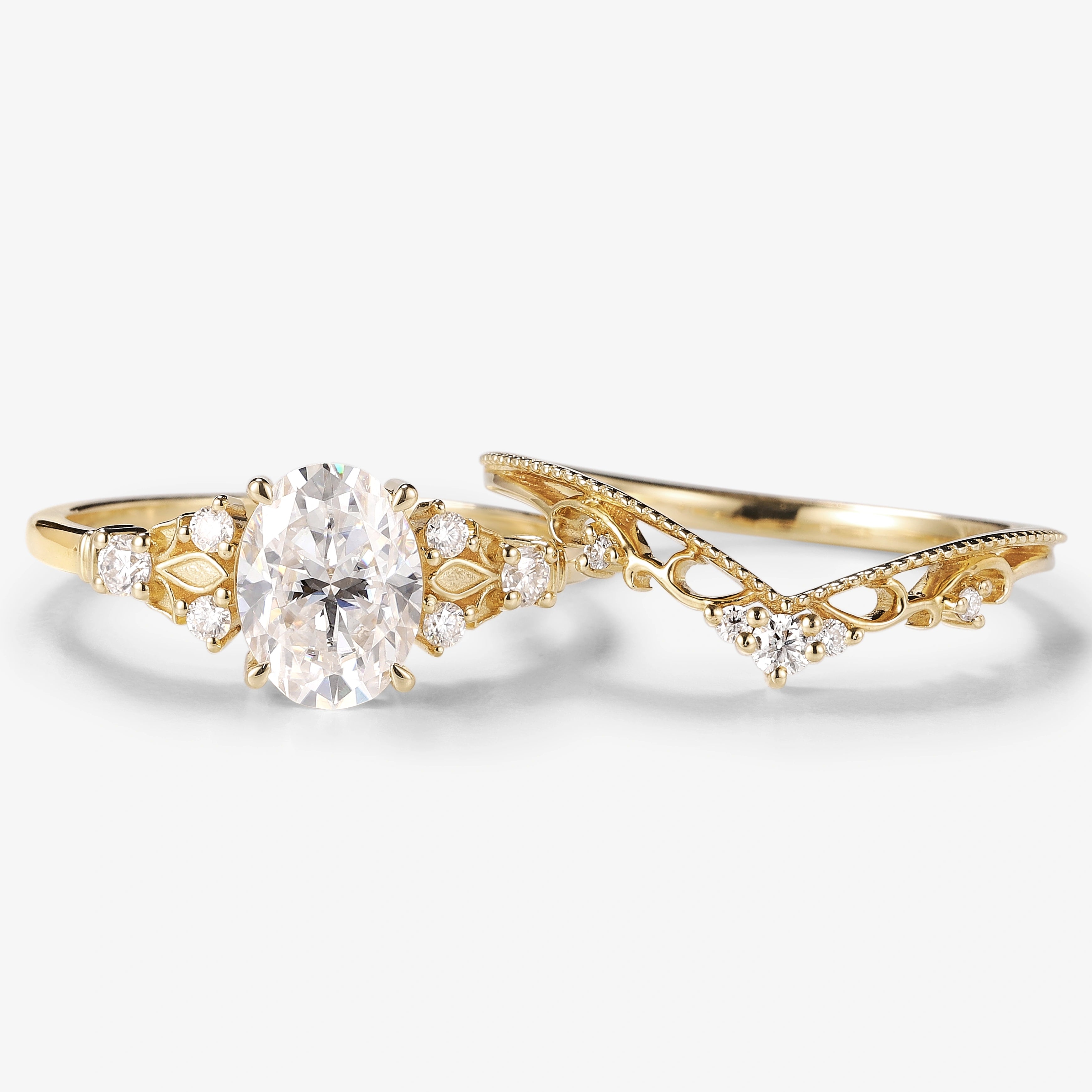 Oval Moissanite Engagement Ring Curved Wedding Band 2pcs - Lahela Jewelry