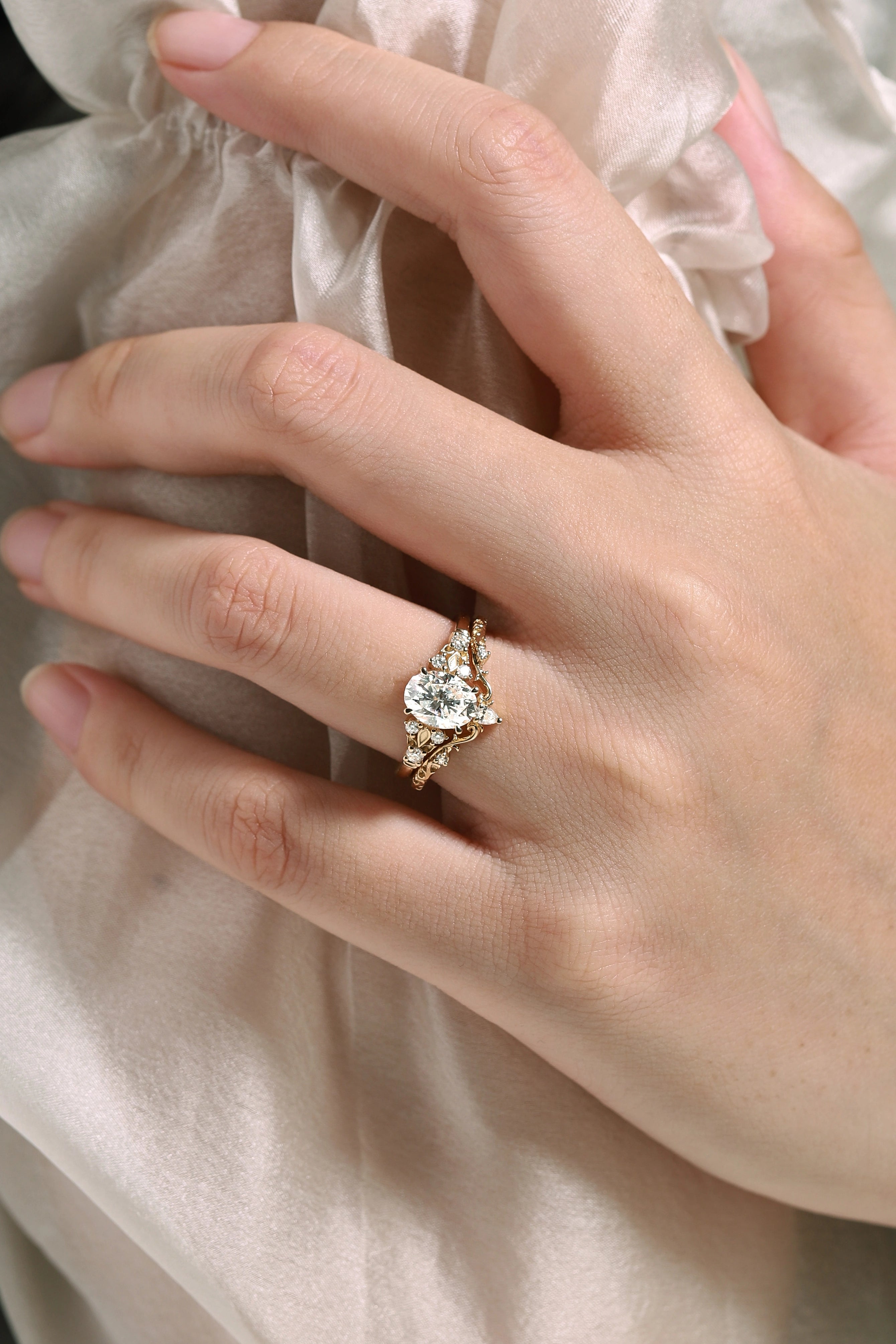 Oval Moissanite Vintage Engagement Ring Sets 2pcs - Lahela Jewelry