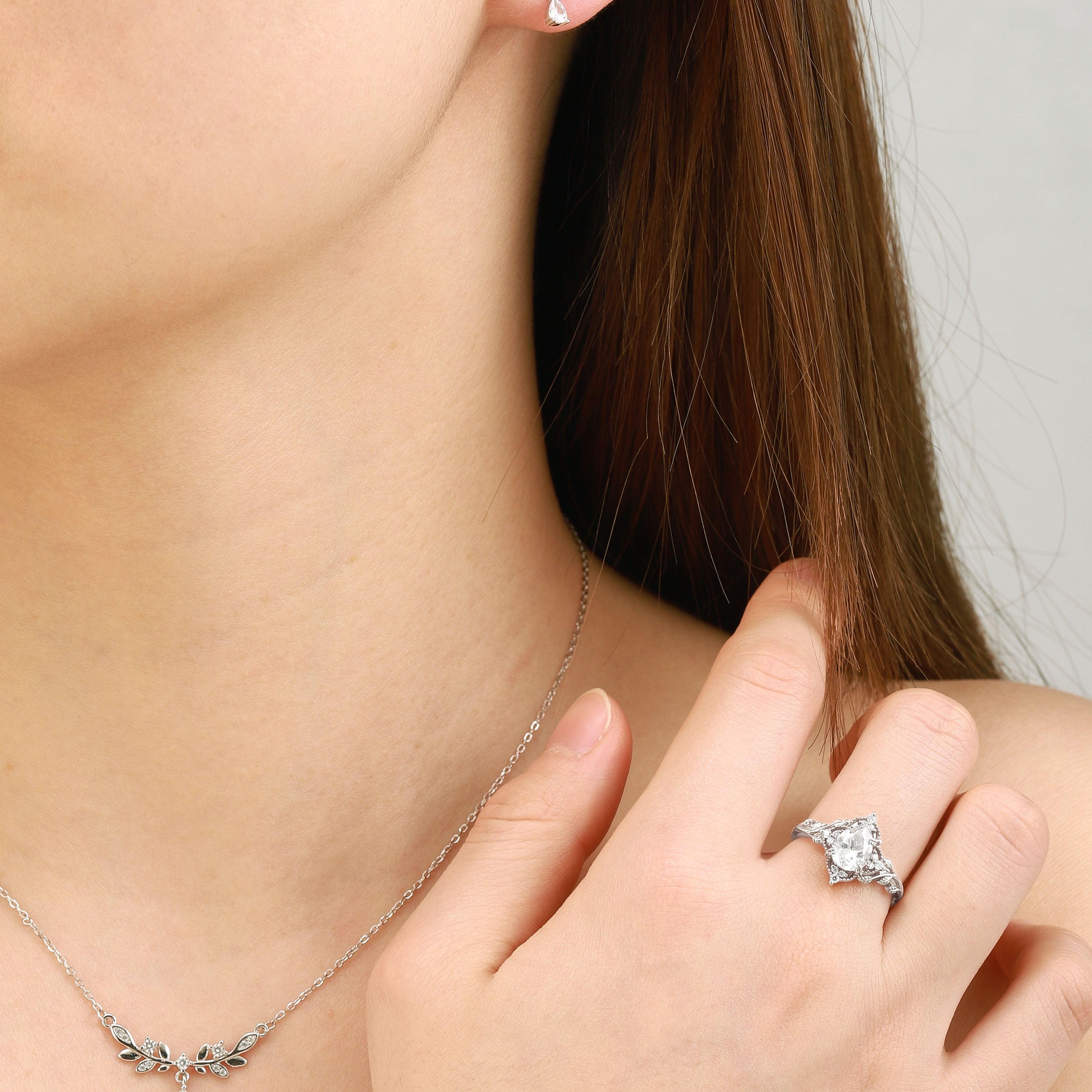 Leaf Motif Jewelry Set: leaf design necklace, earrings, and ring