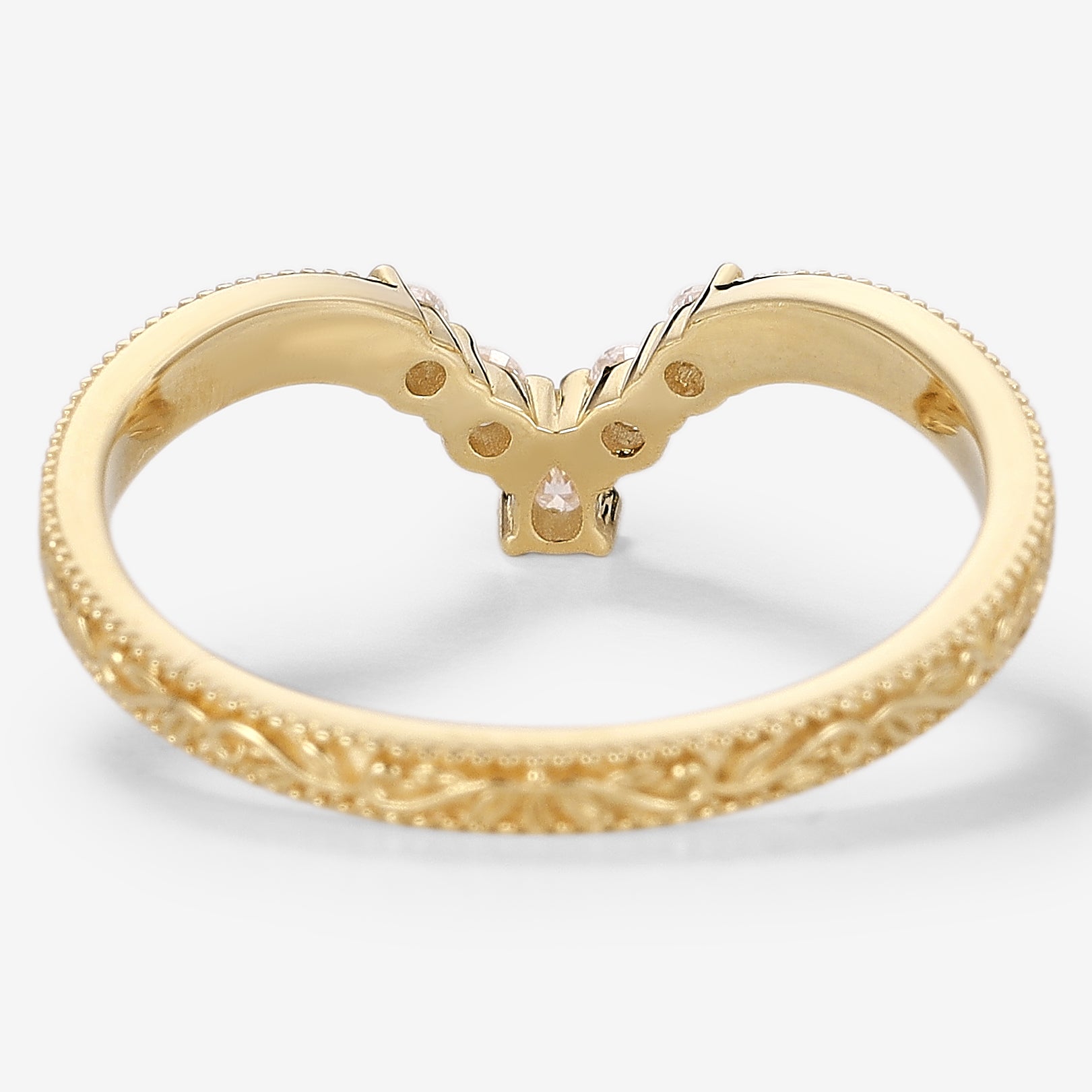 Vintage gold wedding band with moissanite, engraved detailing and milgrain edges, bridal ring set.