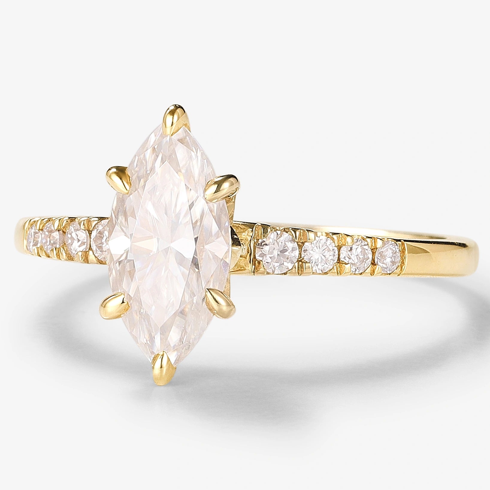 Minimalist Marquise Cut Moissanite Engagement Ring - Lahela Jewelry