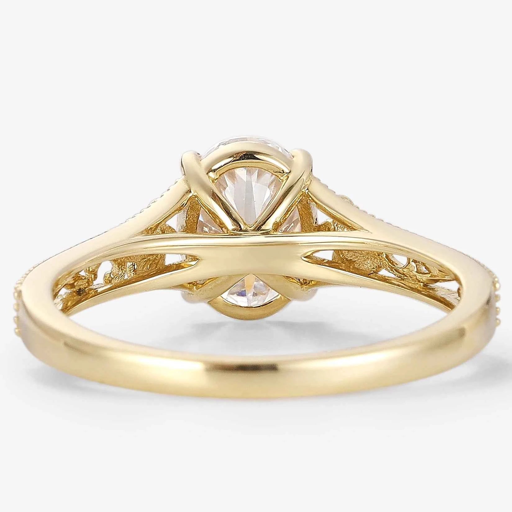 Vintage Oval Cut Moissanite Engagement Ring With Flower (Copy)