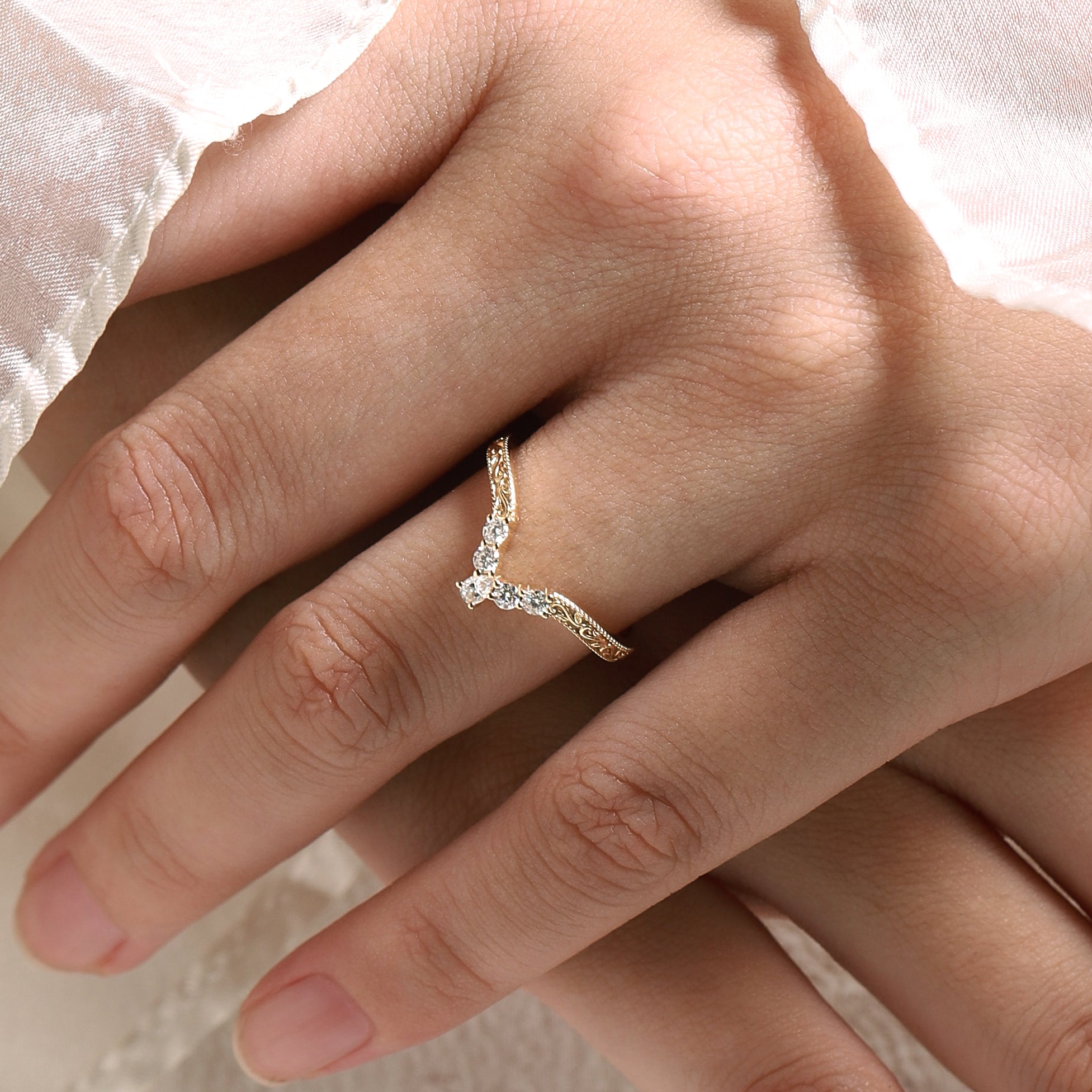 Gold vintage wedding band with moissanite on a hand, leaf design, bridal jewelry. bridal set