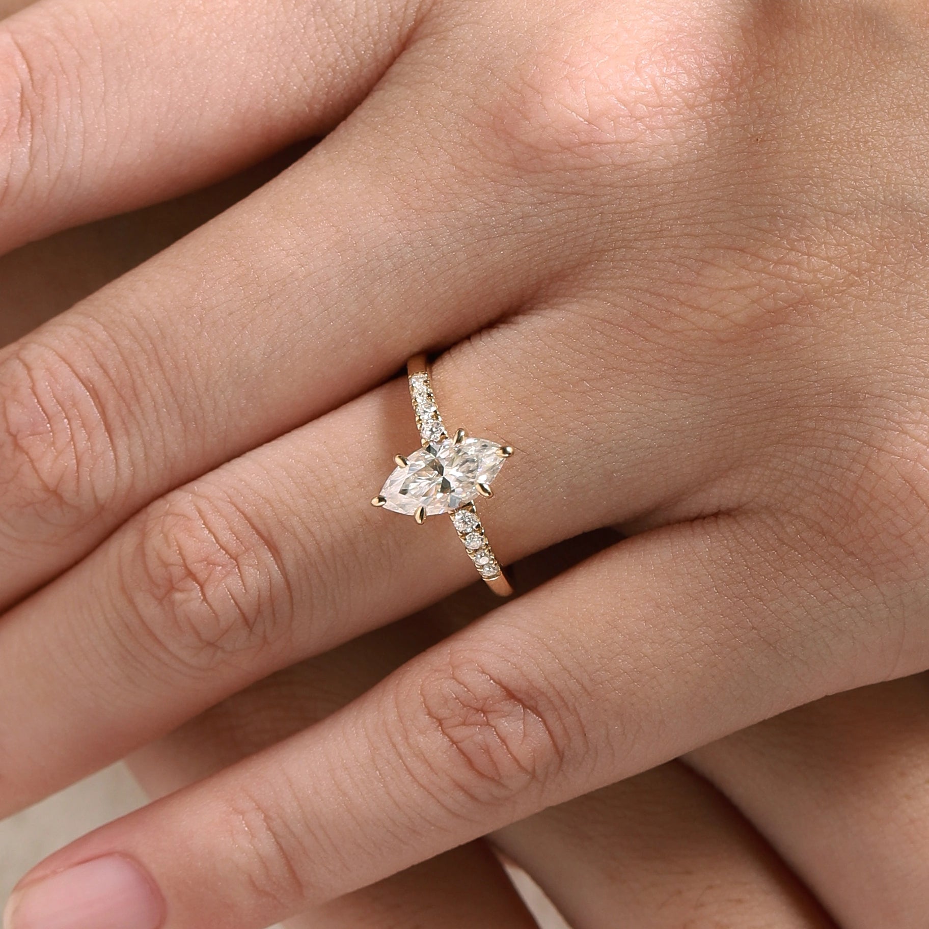 Minimalist Marquise Cut Moissanite Engagement Ring - Lahela Jewelry