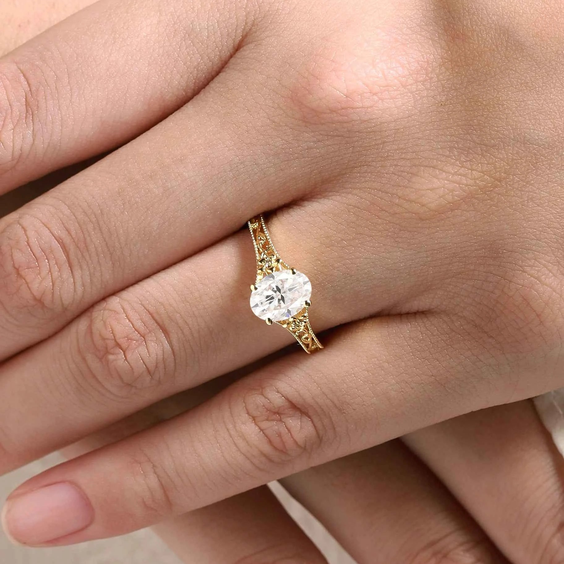 Vintage Oval Cut Moissanite Engagement Ring With Flower (Copy)