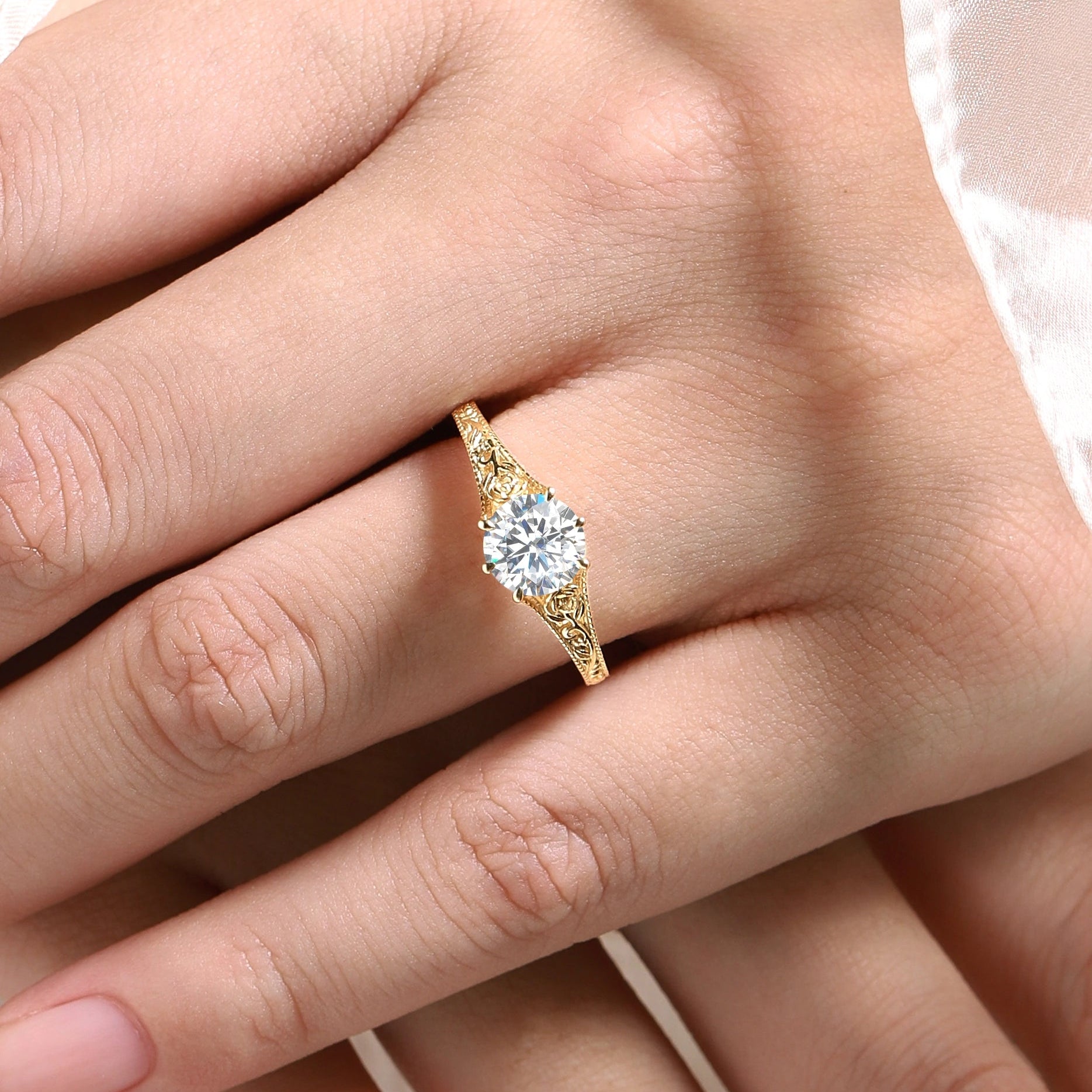 Round Cut Moissanite Vintage Engagement Ring With Rose - Lahela Jewelry