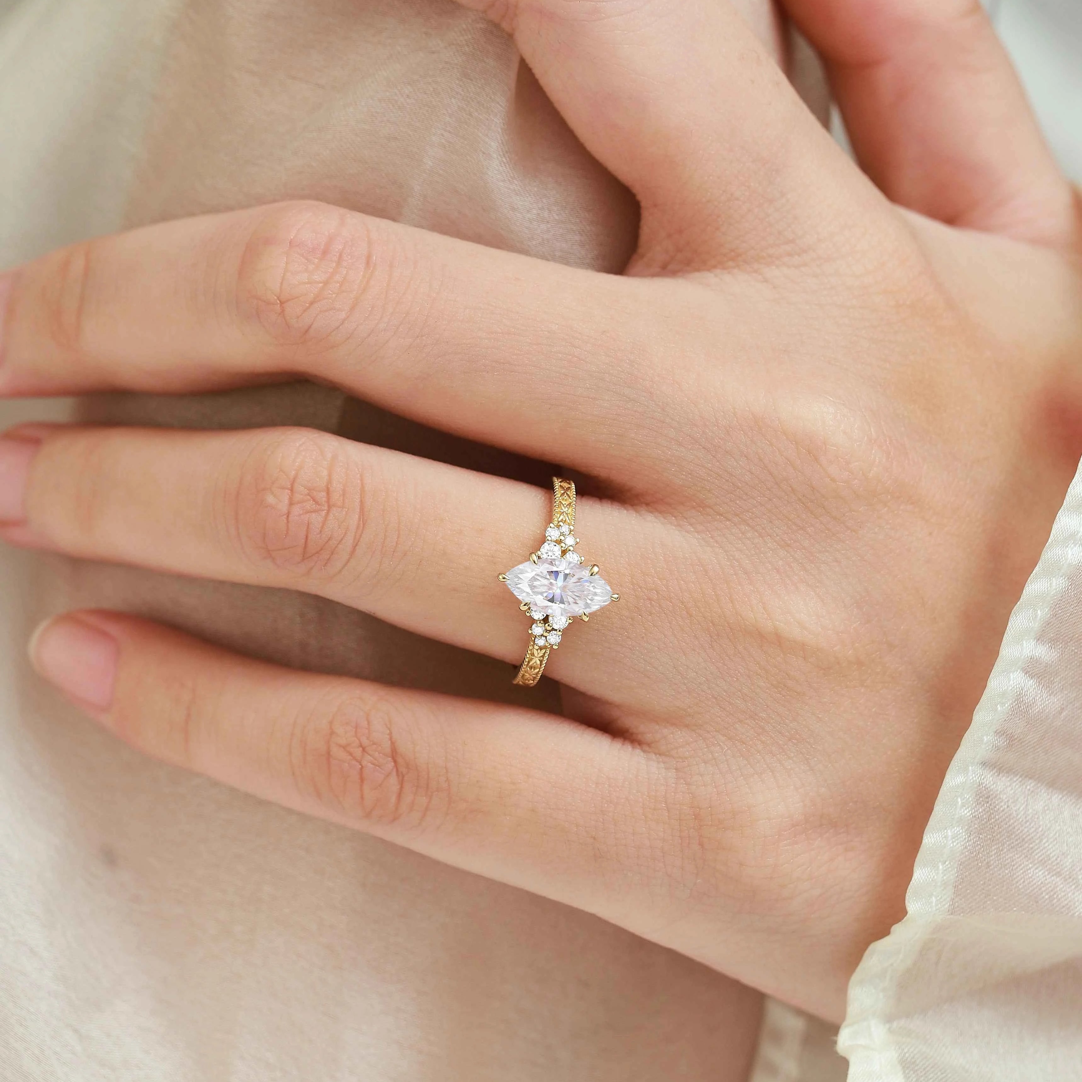 Vintage-inspired Relief Carving Marquise Cut Moissanite Engagement Ring