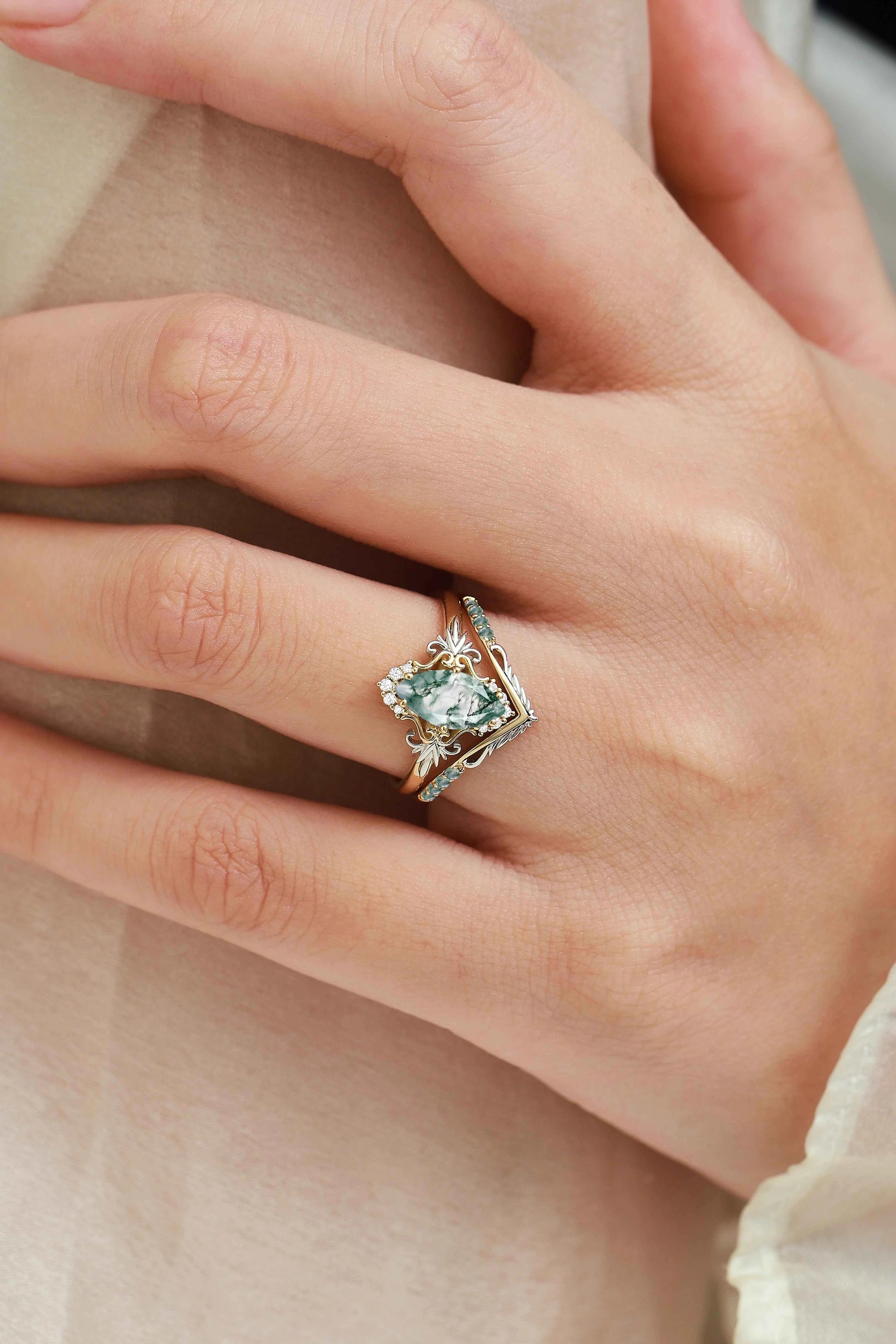 Leaf-Inspired Two-Tone Marquise Cur Moss Agate Engagement Ring Set 2pcs