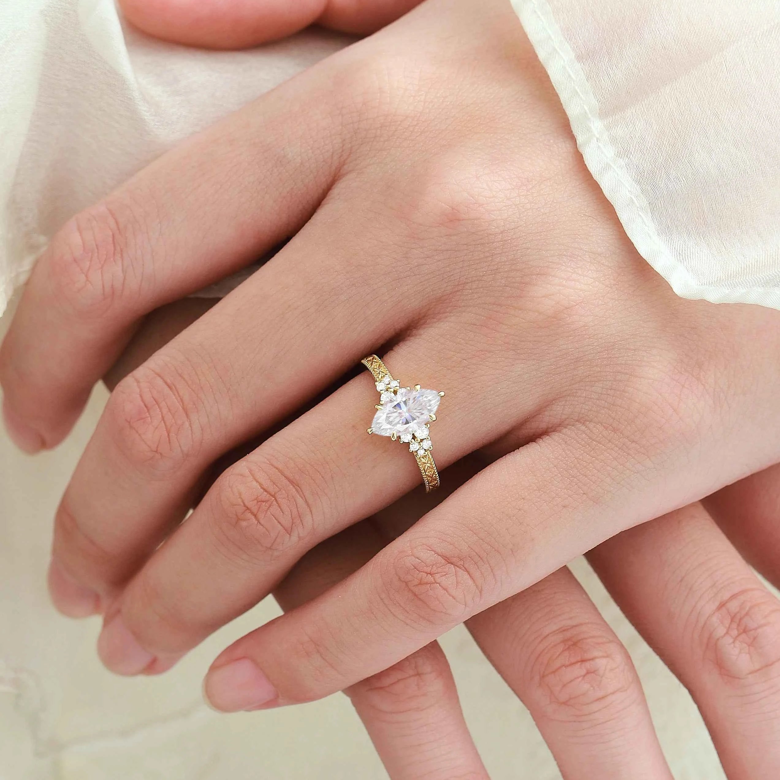Vintage-inspired Relief Carving Marquise Cut Moissanite Engagement Ring