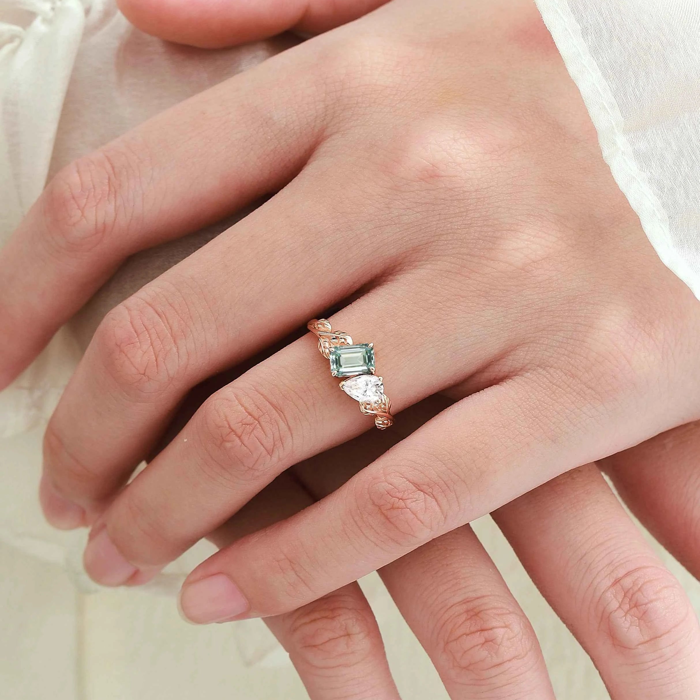 Nature Inspired Leaf 2-Stone Toi et Moi Engagement Ring