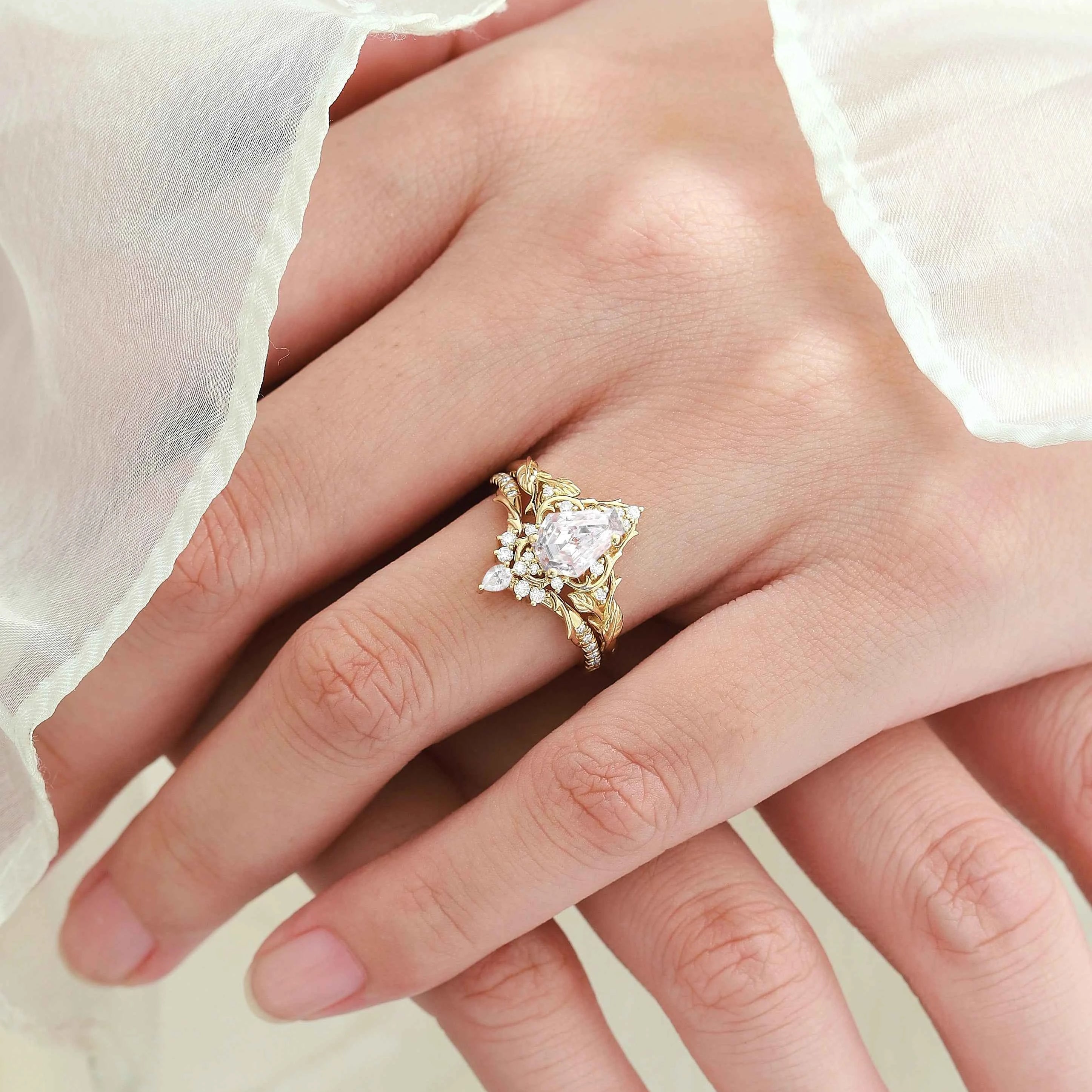 Nature-Inspired Coffin Cut Moissanite Thorn & Leaf Bridal Ring Set