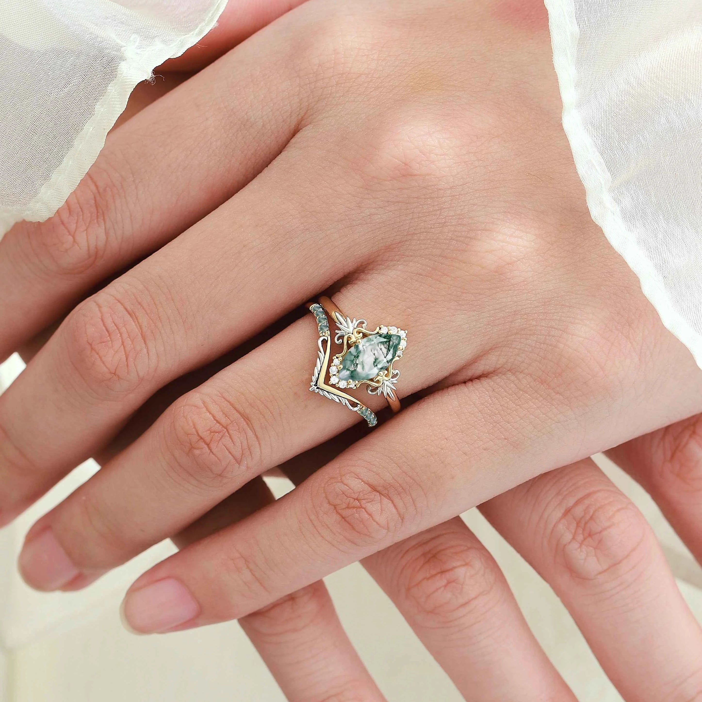 Leaf-Inspired Two-Tone Marquise Cur Moss Agate Engagement Ring Set 2pcs