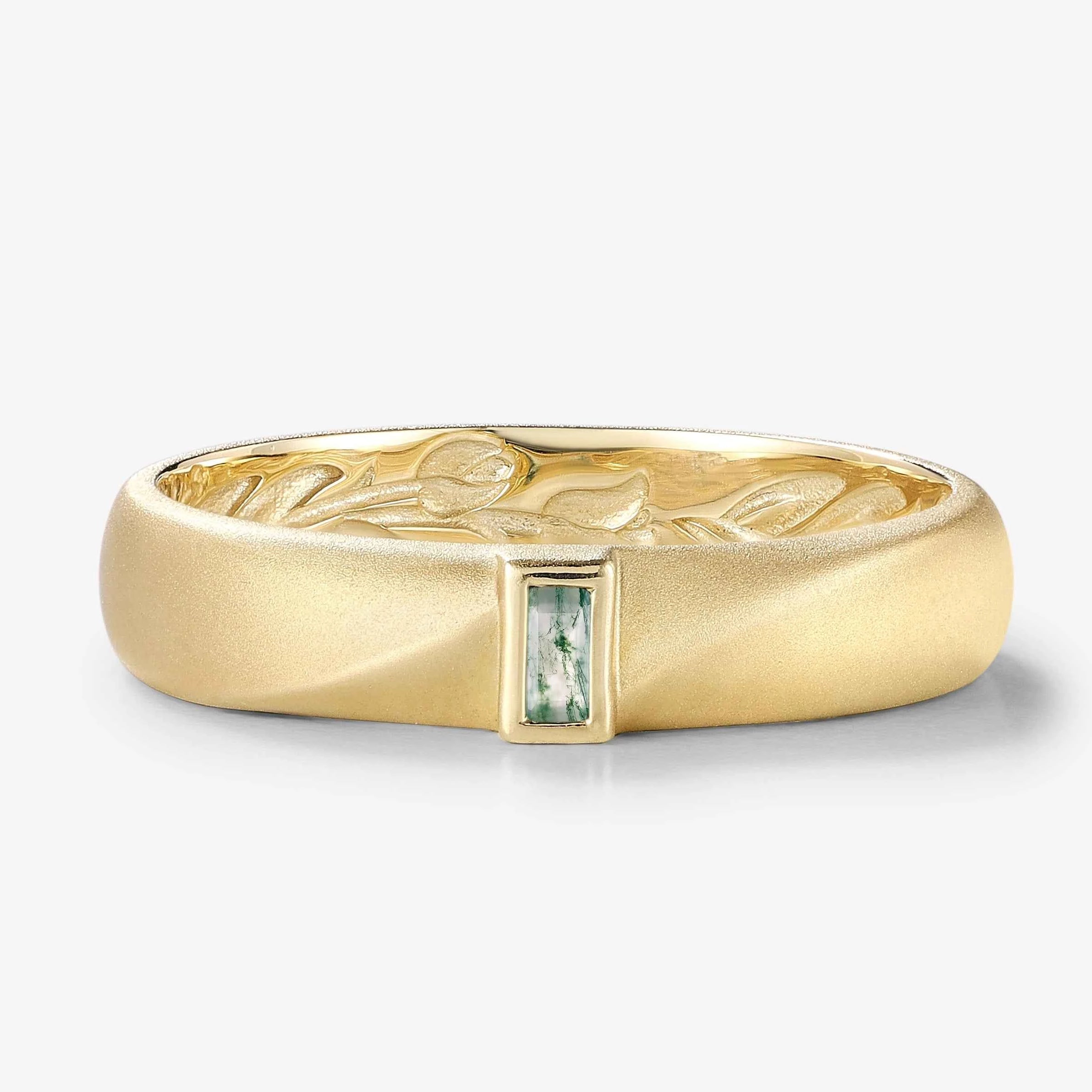 Nature-Inspired Moss Agate Men’s Wedding Band with Inner Tulip Carving