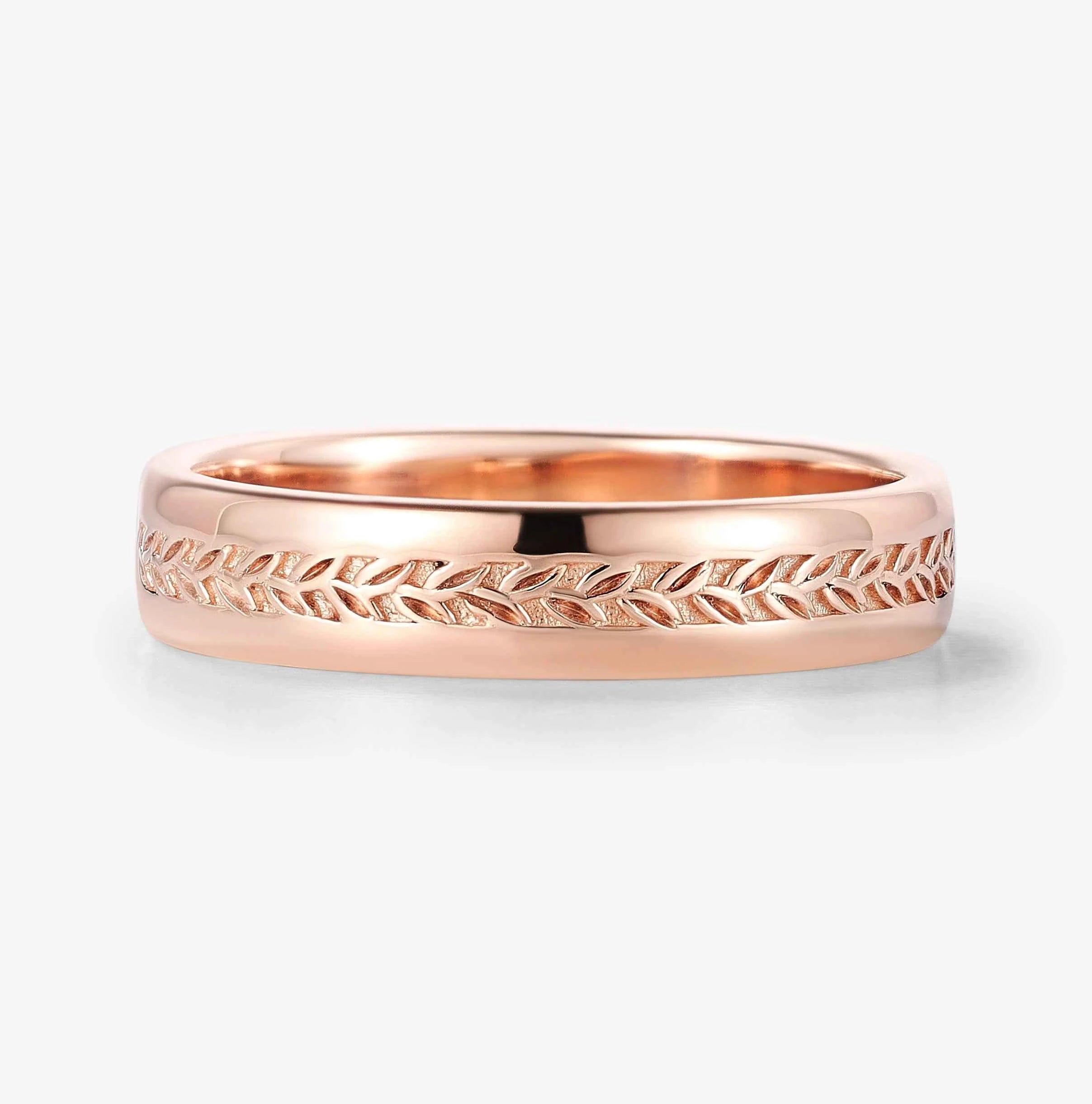 Nature-Inspired Leaf Pattern Men's Wedding Band