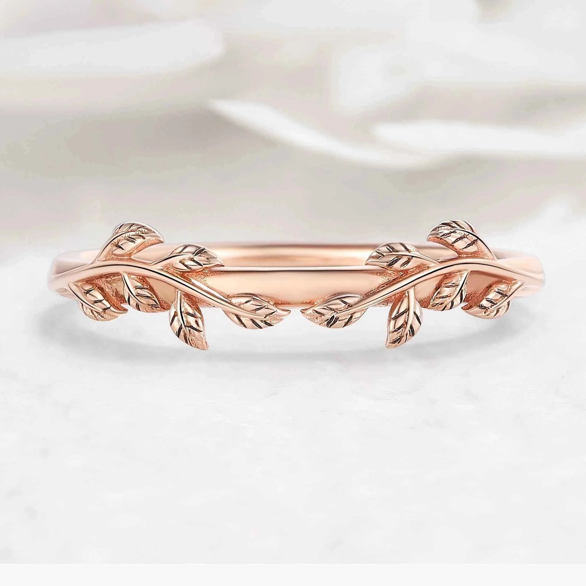 Nature-Inspired Leaf Straight Wedding Band