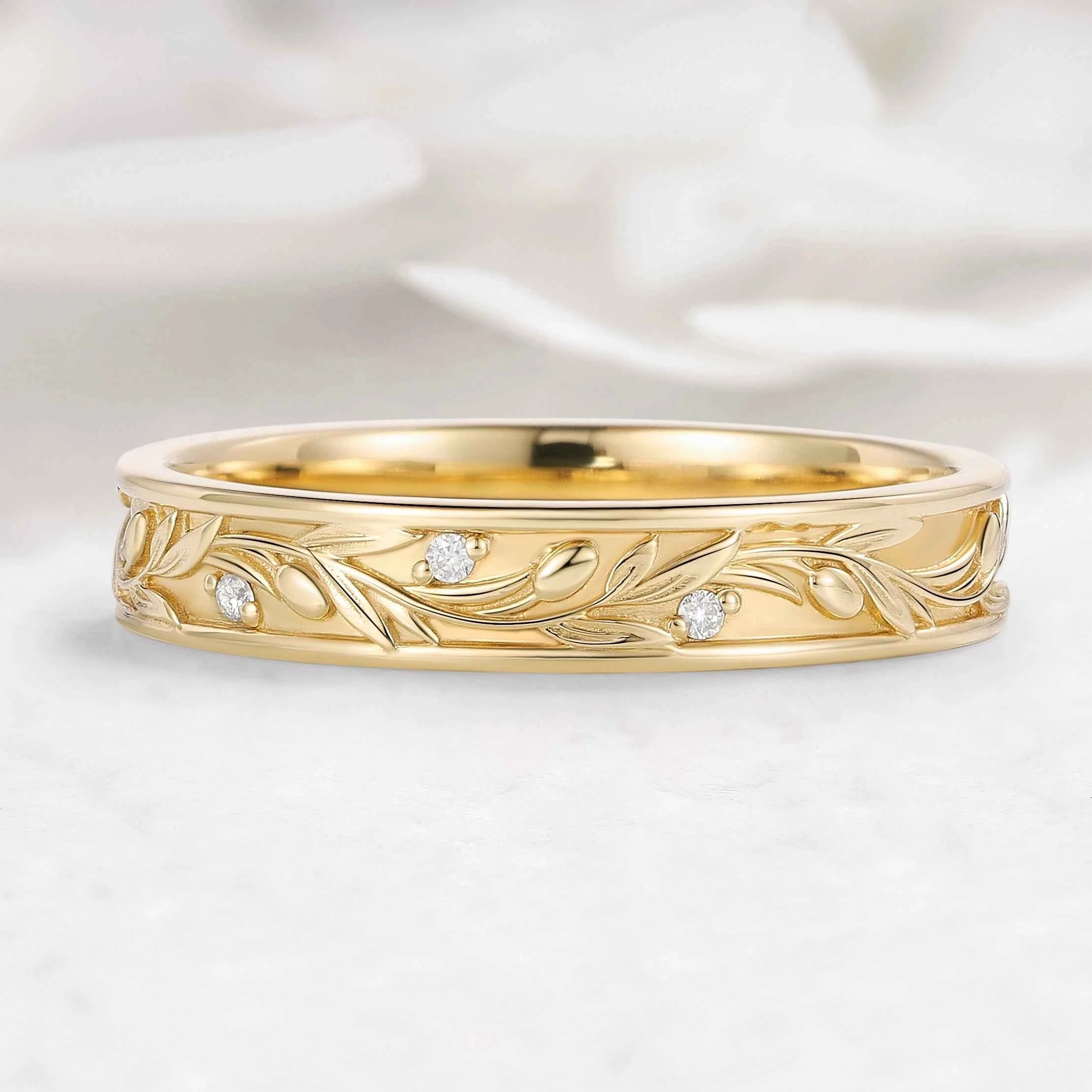 Nature-Inspired Moissanite Men’s Wedding Band - Leif