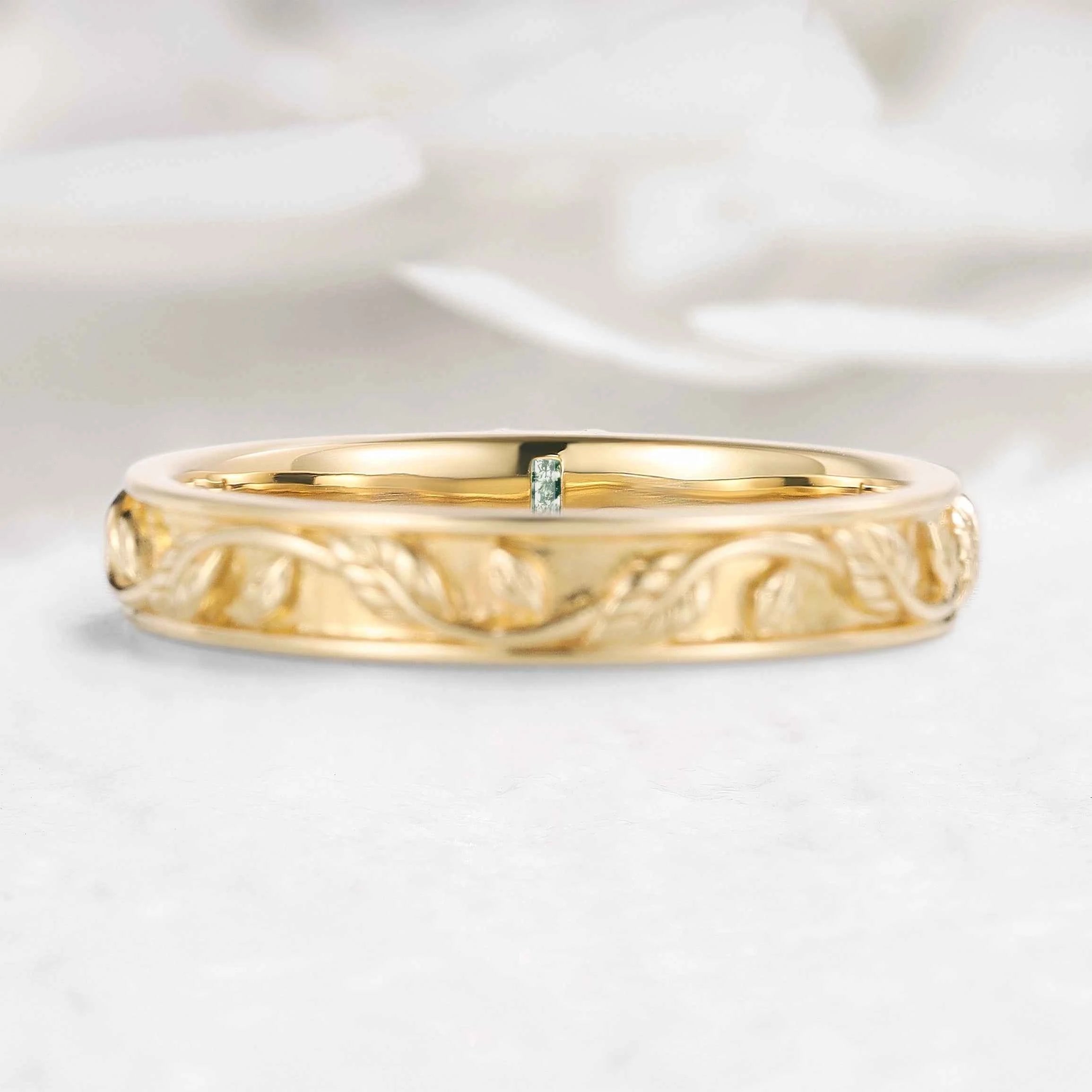 Nature-Inspired Leaf Moss Agate Men’s Wedding Band - Cedar