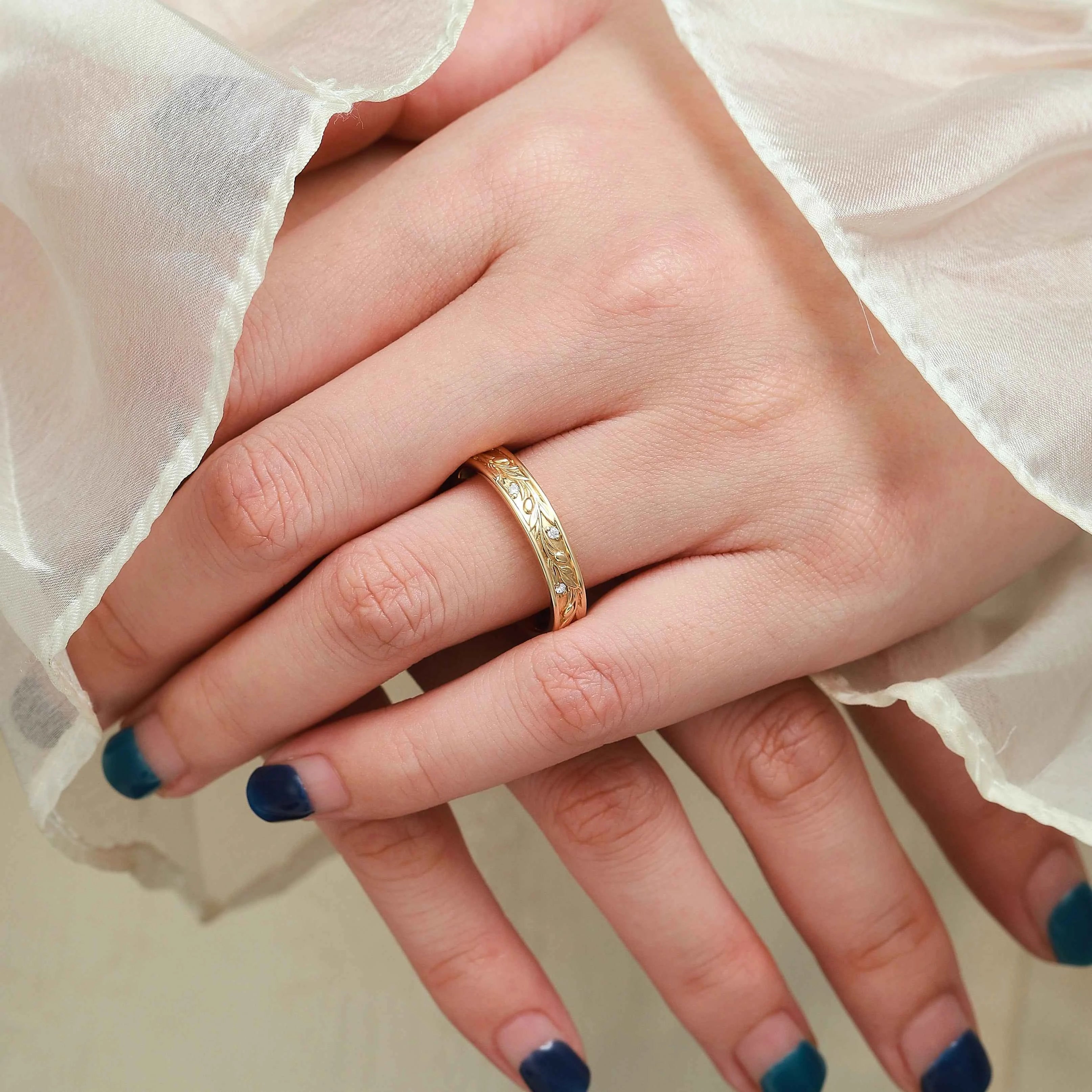 Nature-Inspired Moissanite Men’s Wedding Band - Leif