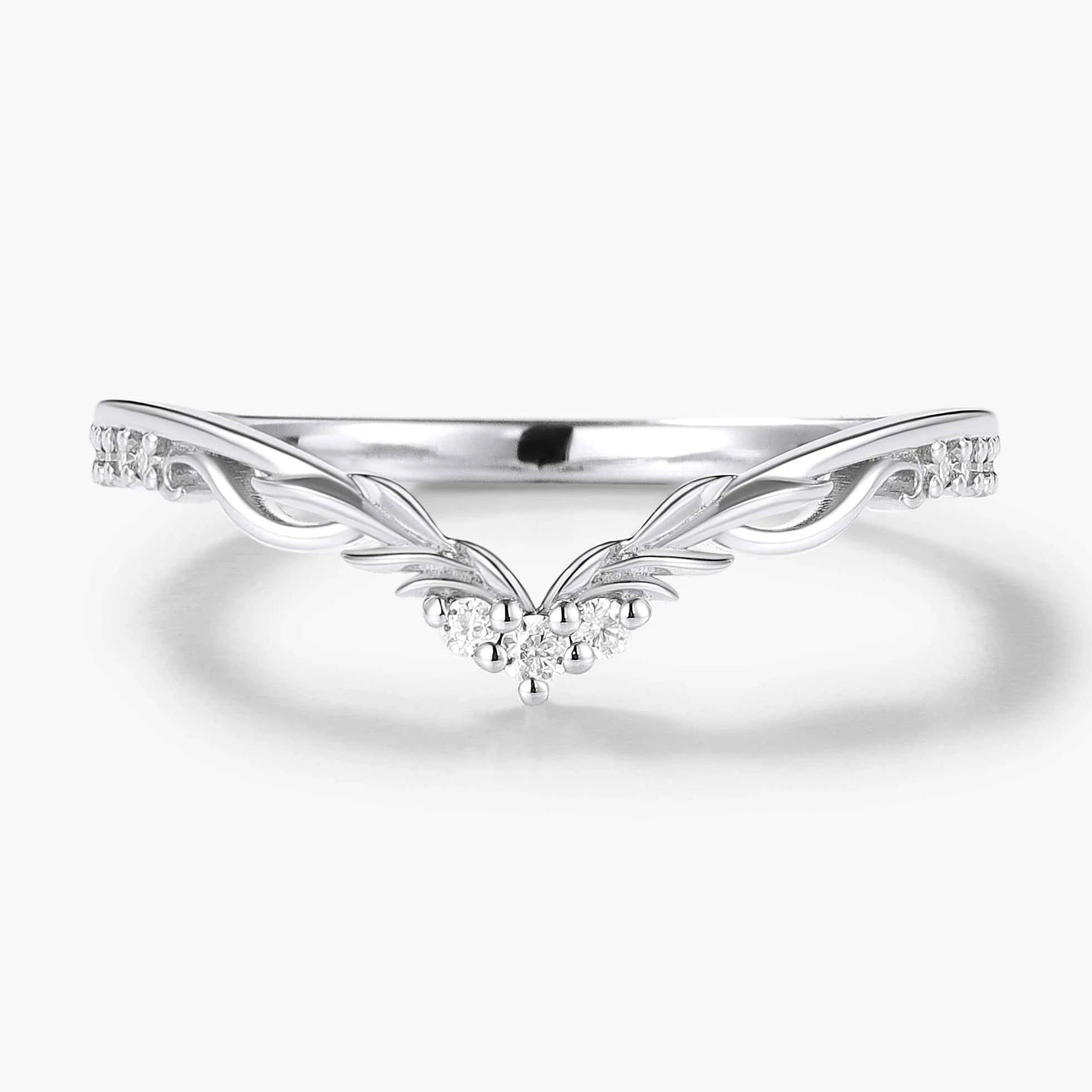 Pine Needle Leaf V-Shaped Moissanite Band - Rowena