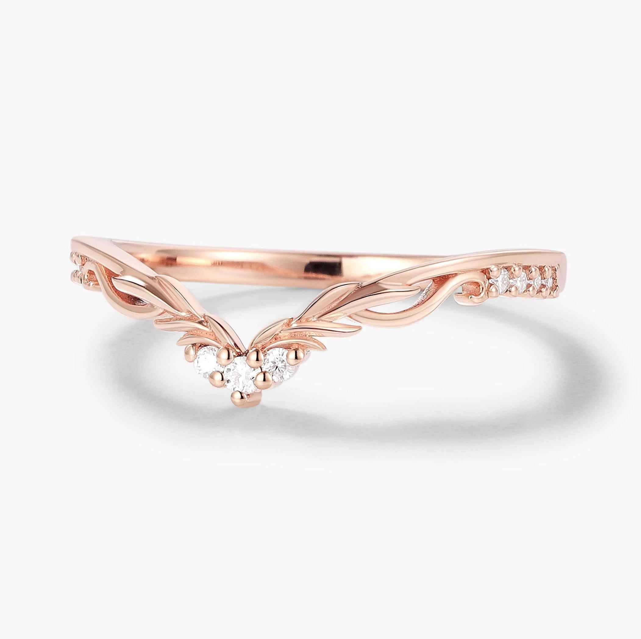 Pine Needle Leaf V-Shaped Moissanite Band - Rowena