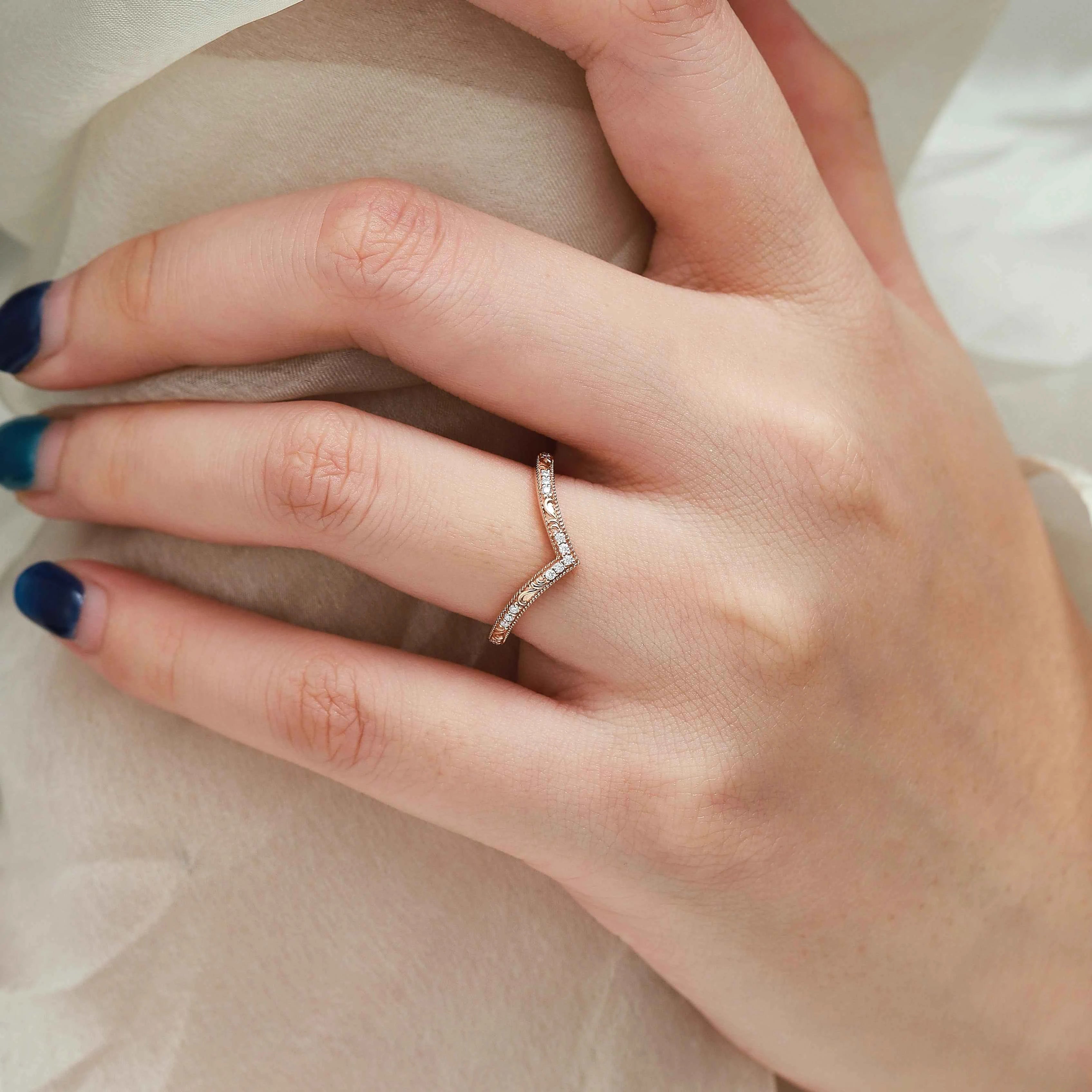 Milgrain Beaded Edge V-Shaped Moissanite Wedding Band