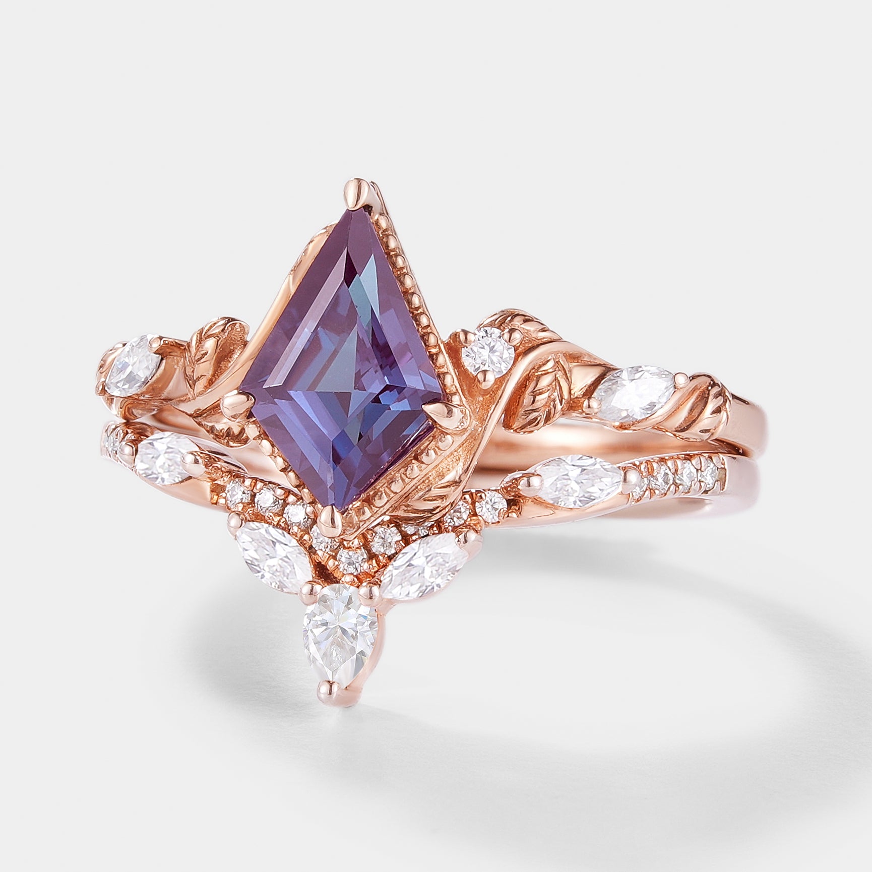 Nature-inspired Alexandrite Bridal Set with Leaf Detailing