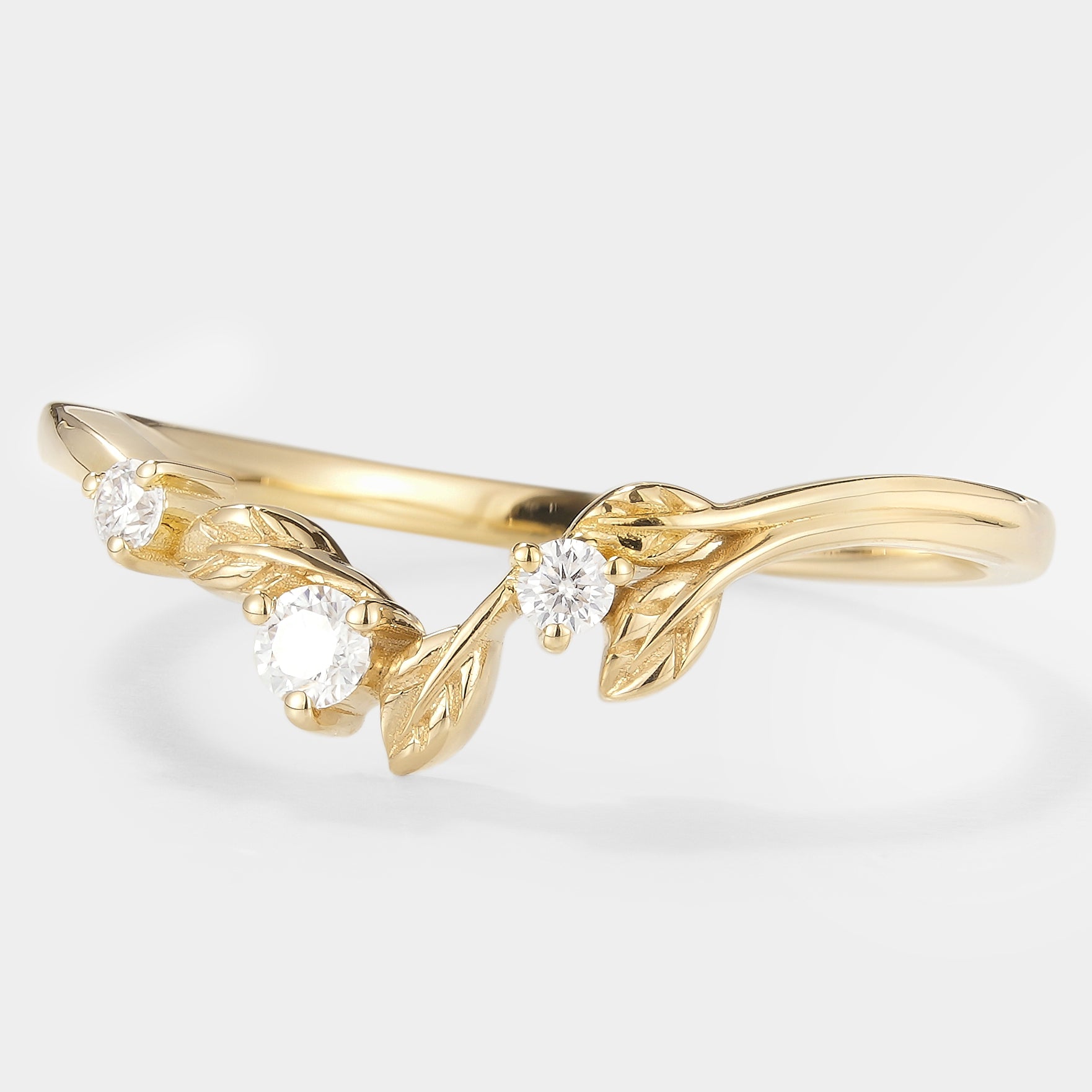 Nature-inspired Moissanite Wedding Band in Yellow Gold