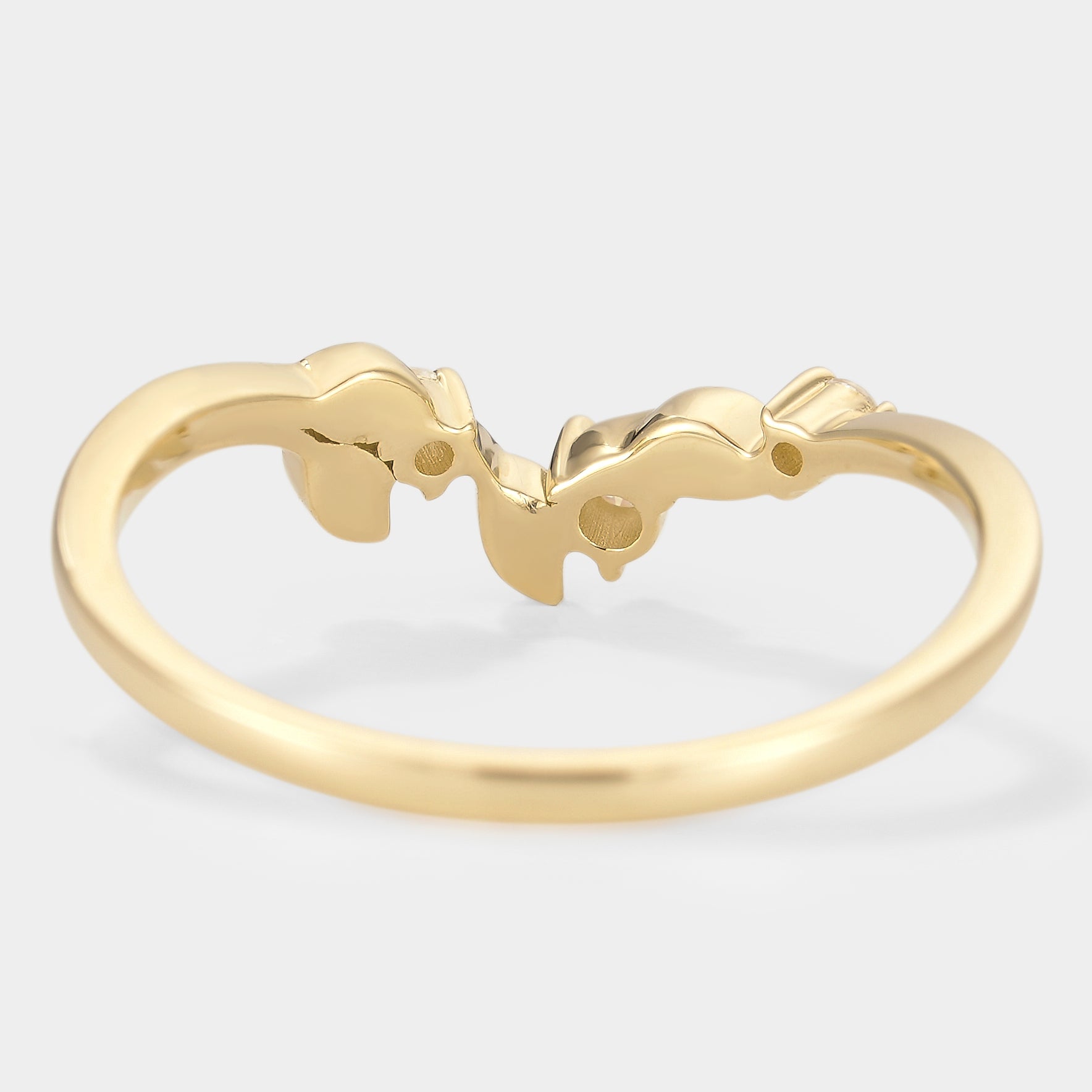 Yellow gold leaf design wedding band with moissanite